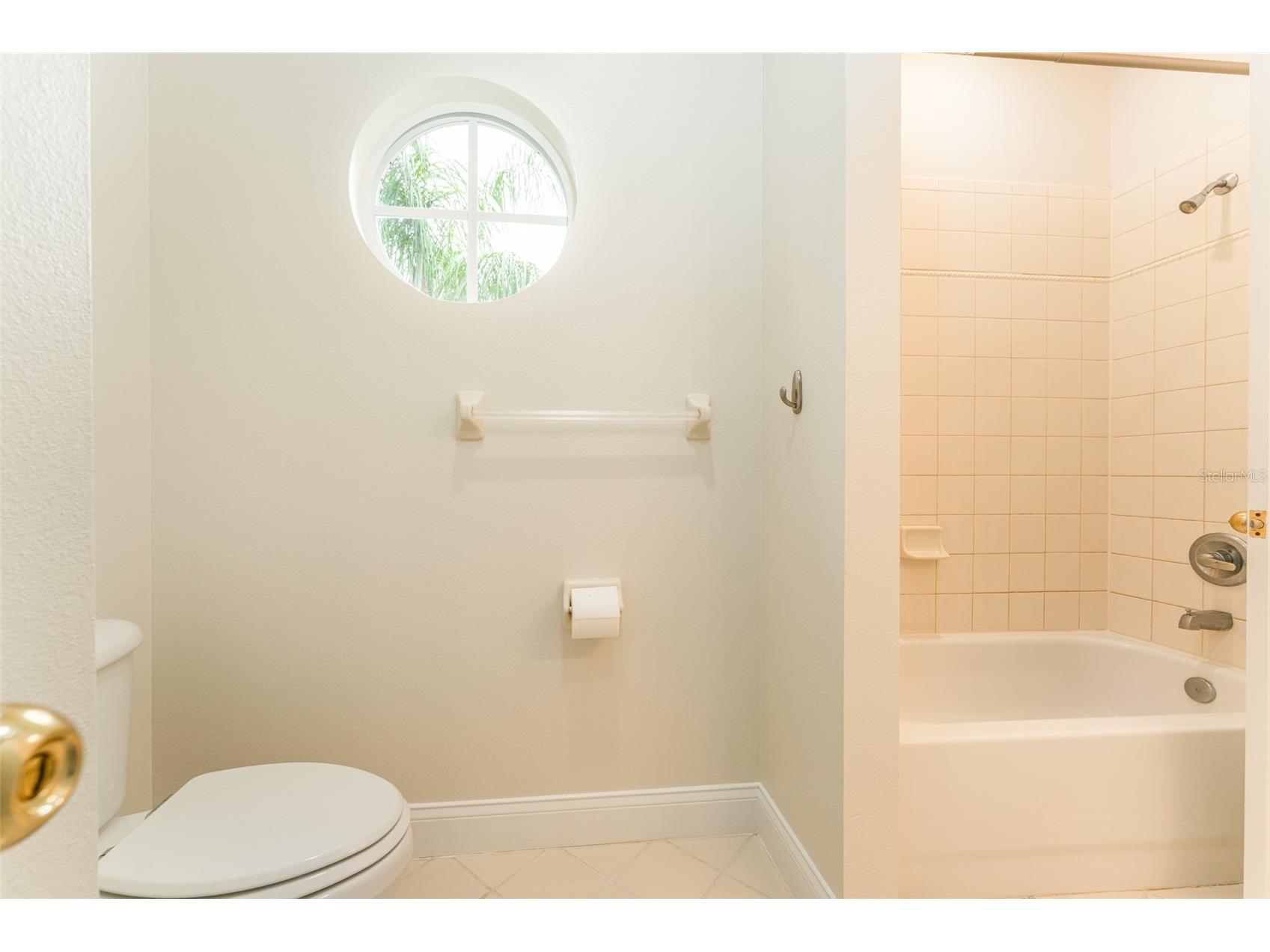 3415 Heards Ferry Drive Tampa FL 33618 TB8463609 image33