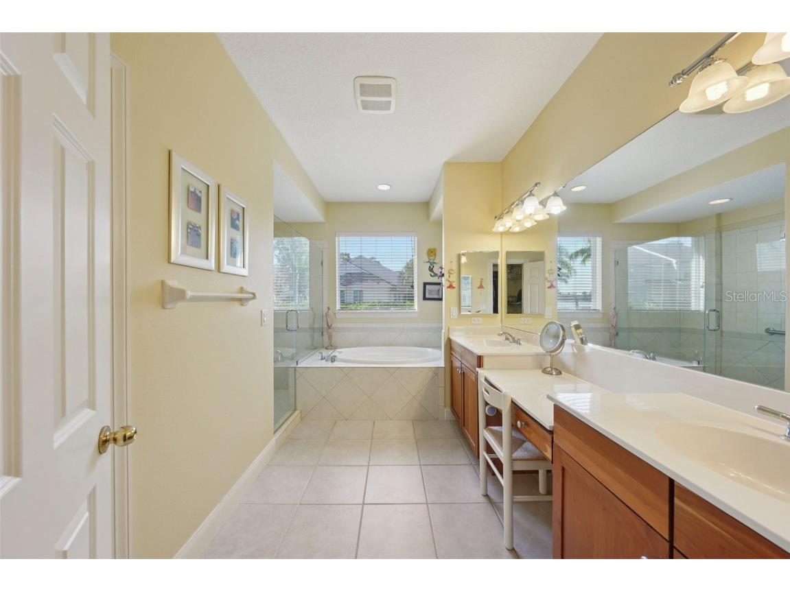 3416 Heards Ferry Drive Tampa FL 33618 TB8414643 image21