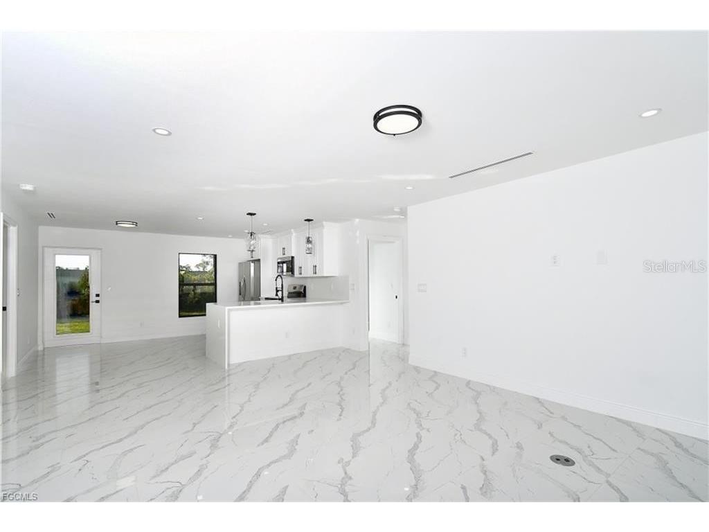 3417 57th Street W Lehigh Acres FL 33971 C7519450 image5