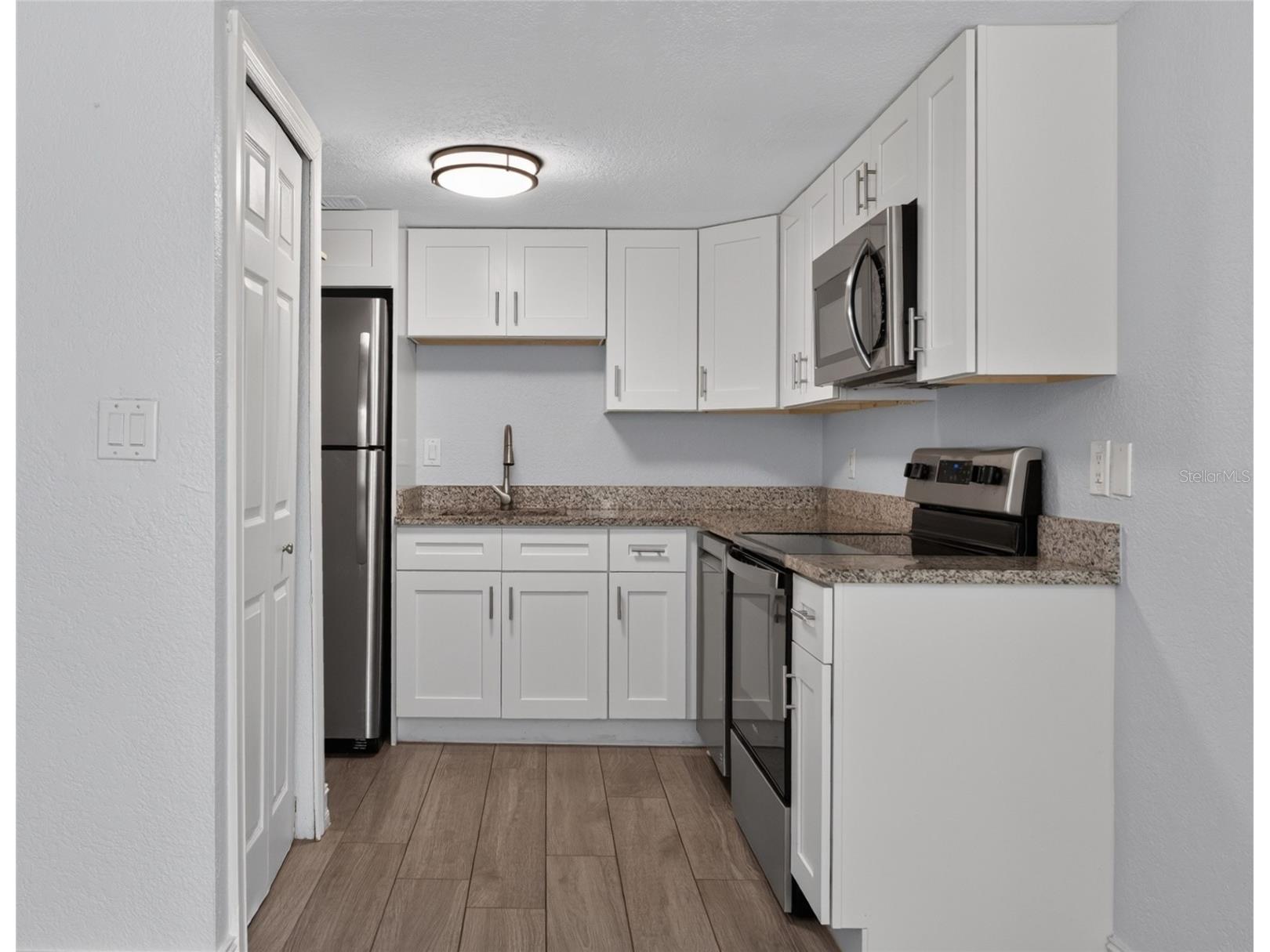 3417 Clark Road #117 Sarasota FL 34231 A4698715 image10