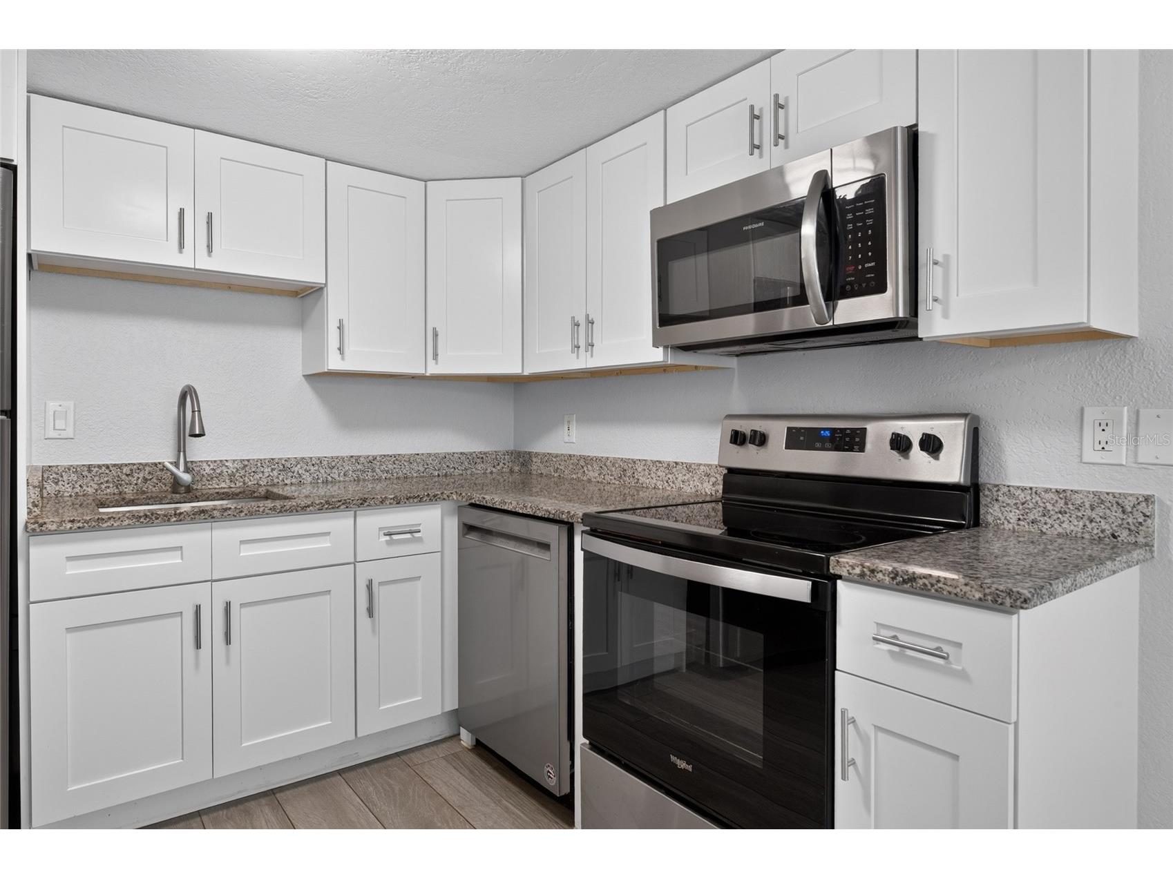3417 Clark Road #117 Sarasota FL 34231 A4698715 image12