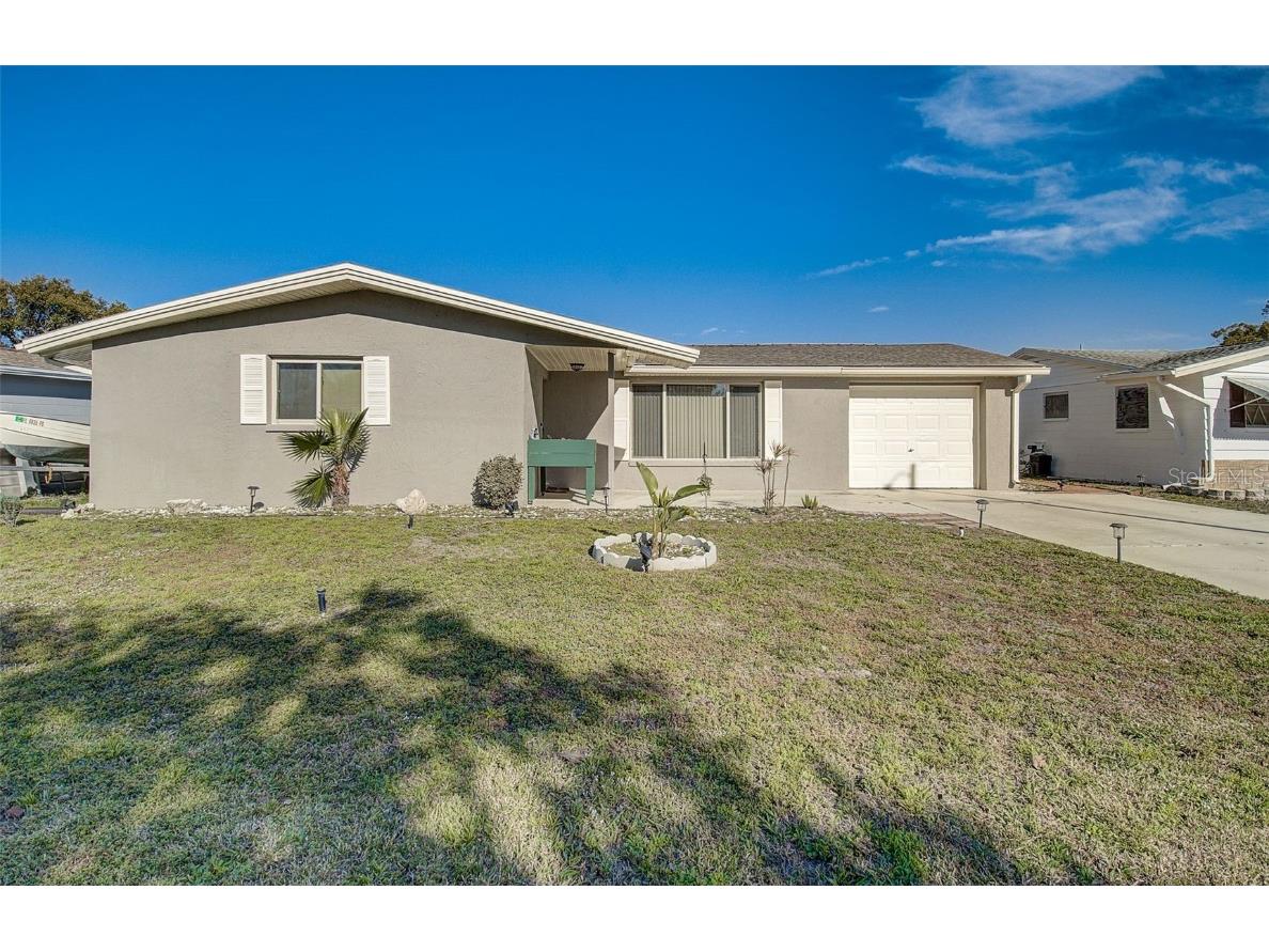 3418 Columbus Drive Holiday FL 34691 U8230777 image1