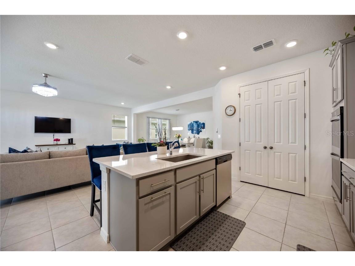 3419 74th Avenue Circle E Sarasota FL 34243 A4666713 image23