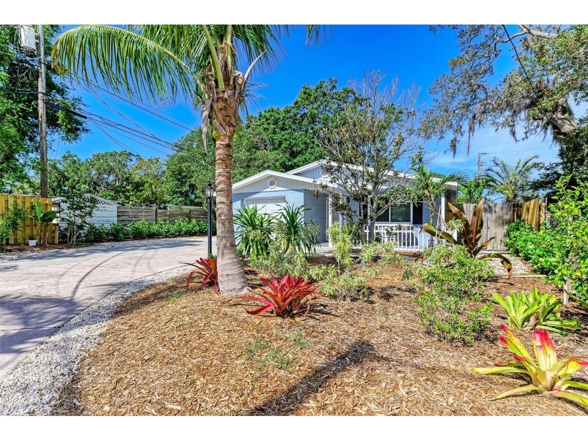 3419 Chapel Drive Sarasota FL 34234 A4565289 image1