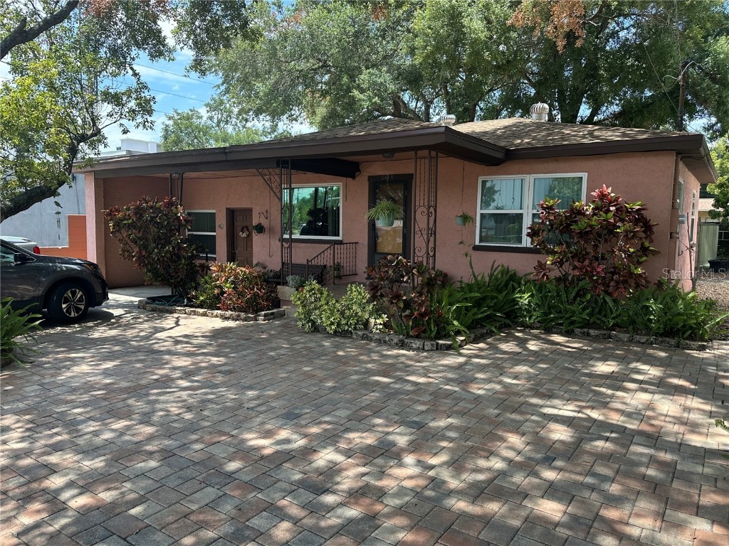 3419 W Grace Street Tampa FL 33607 W7855447 image1