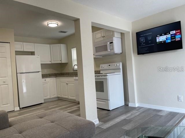 3419 W Saint John Street Tampa FL 33607 TB8510235 image6