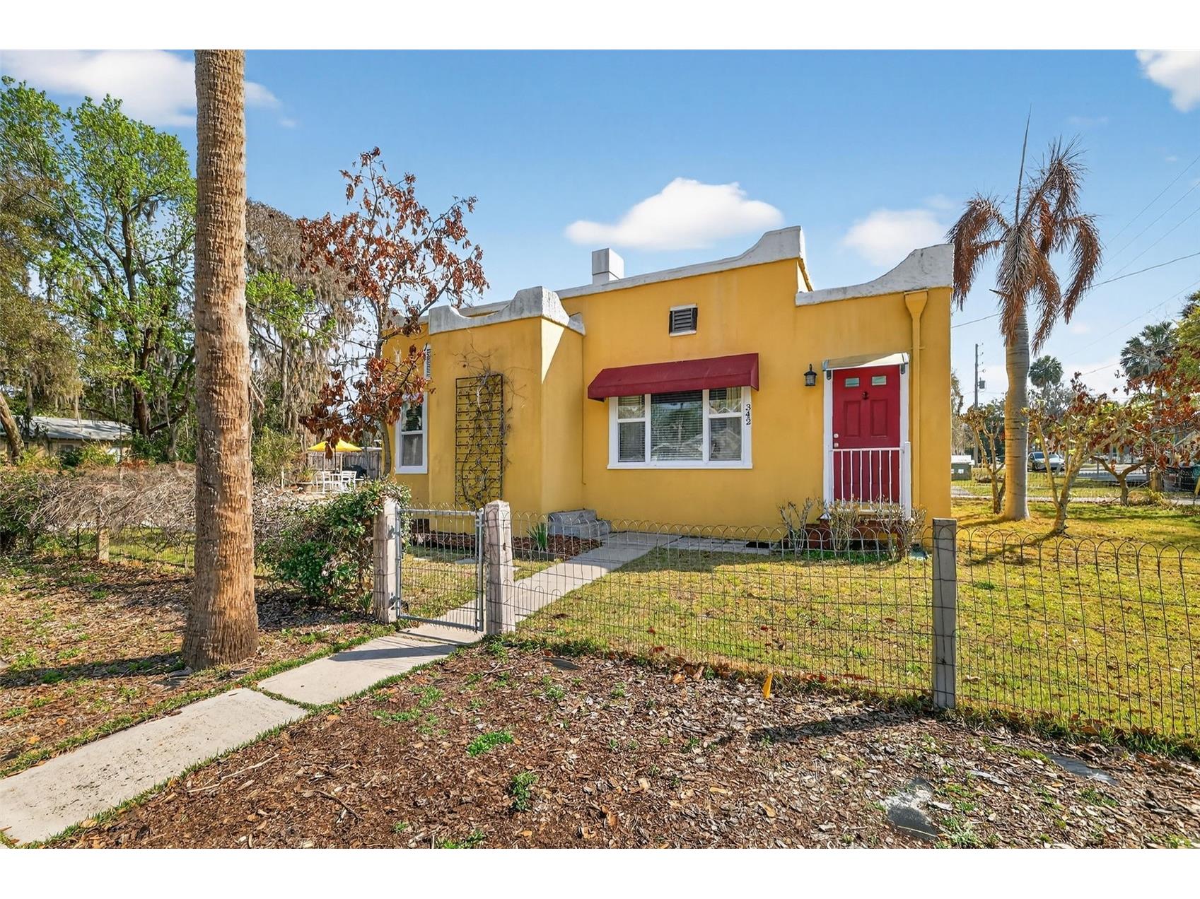 342 S Clayton Street Mount Dora FL 32757 G5108937 image1