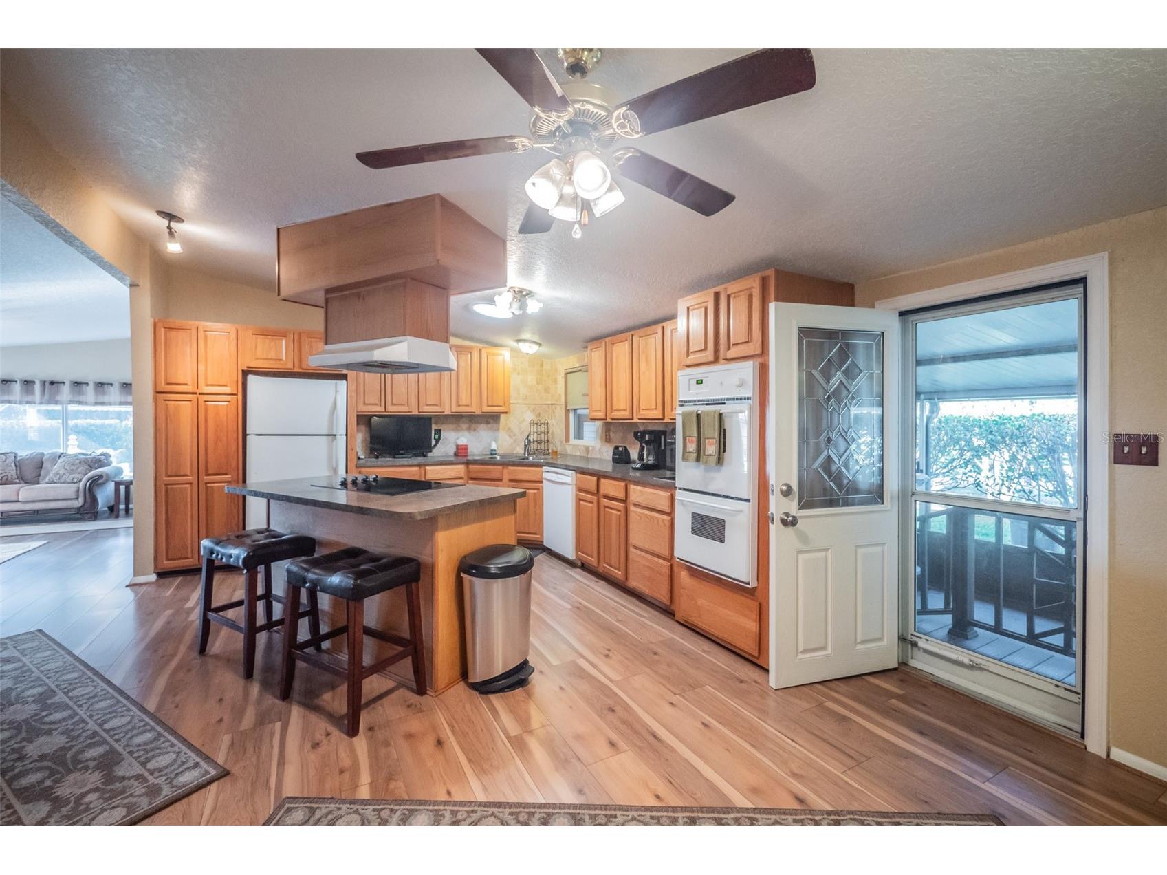 34205 Island Drive Leesburg FL 34788 - LAKE EUSTIS G5105574 image5