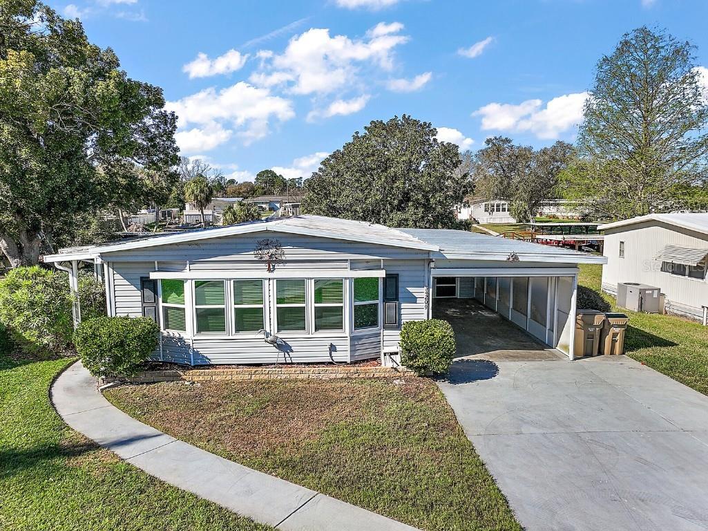 34209 Island Drive Leesburg FL 34788 - HARRIS CHAIN OF LAKES G5065169 image1