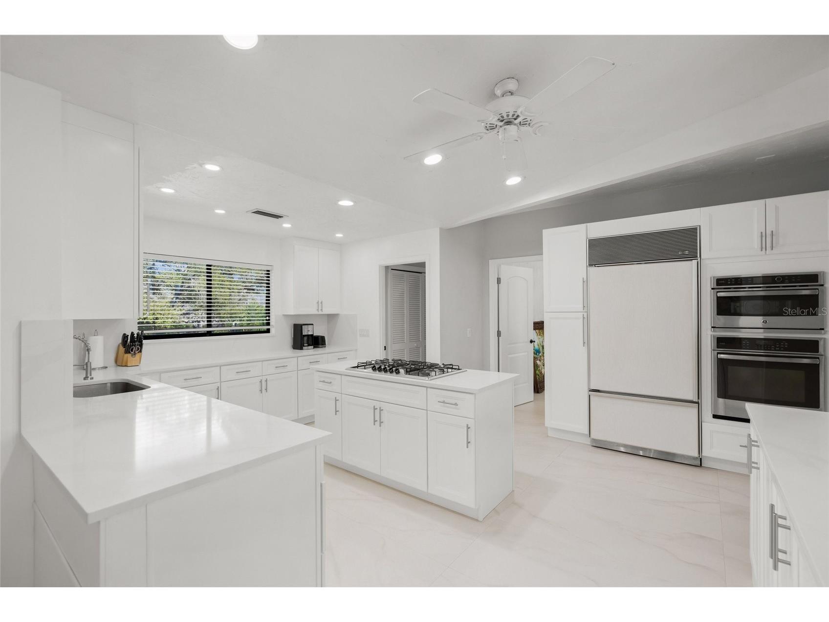 3421 Bayou Sound Longboat Key FL 34228 A4684177 image16