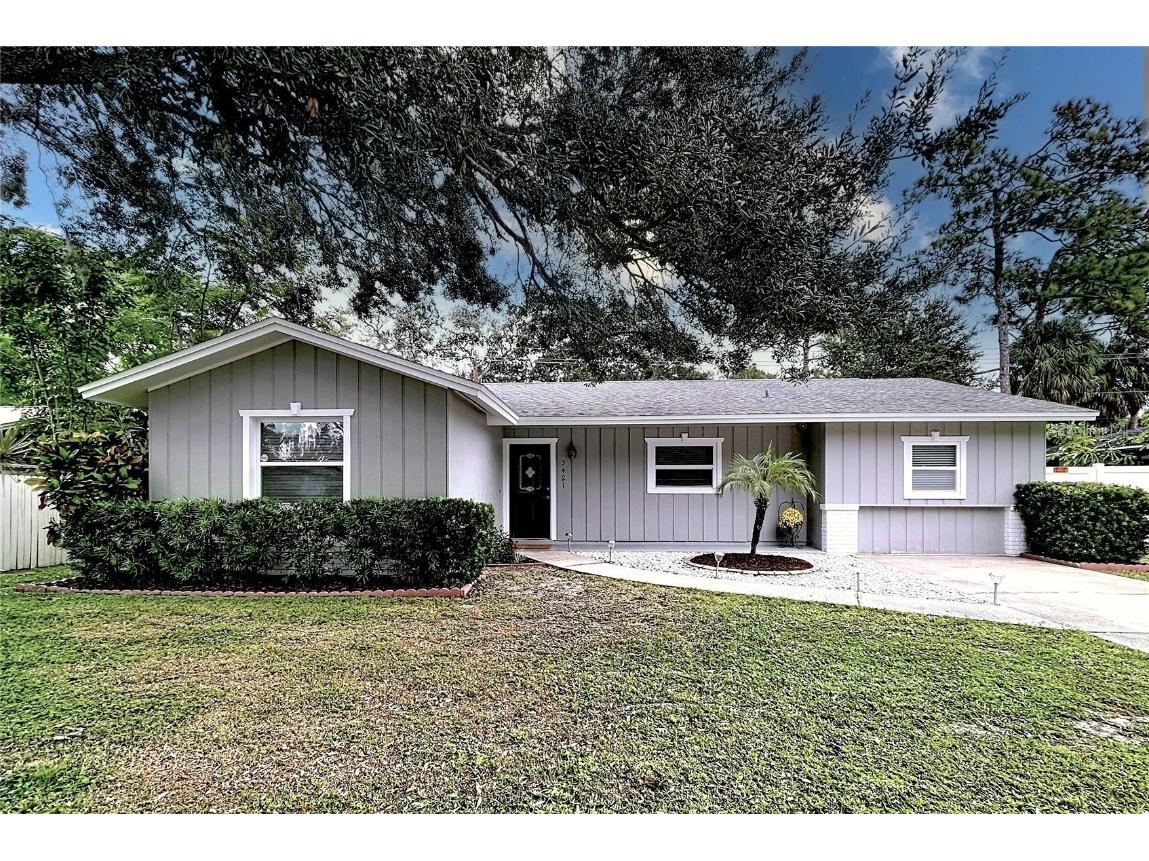 3421 Kingswood Drive Sarasota FL 34232 A4668208 image1