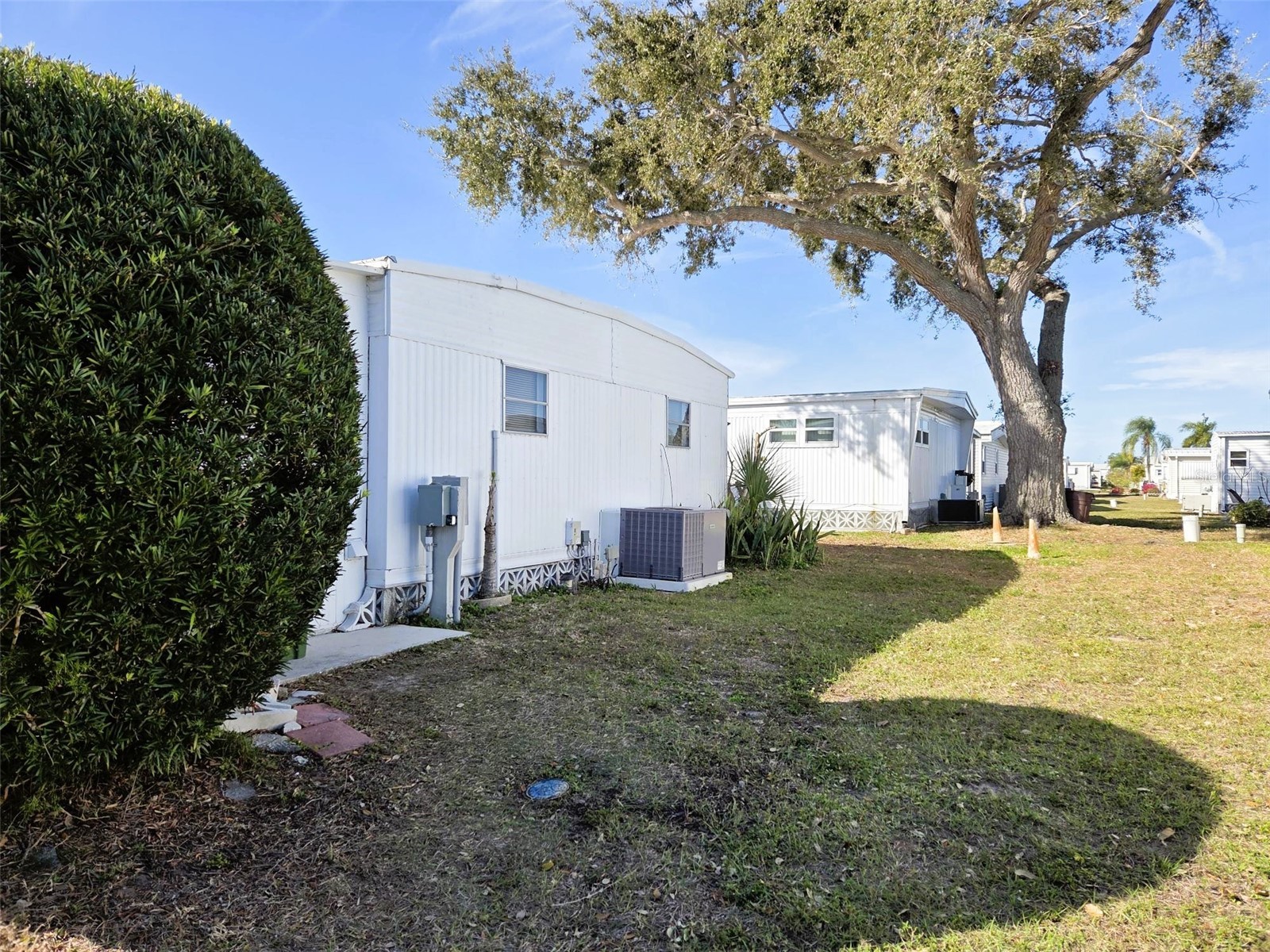 3421 Overcup Oak Terrace Sarasota FL 34237 A4678866 image5
