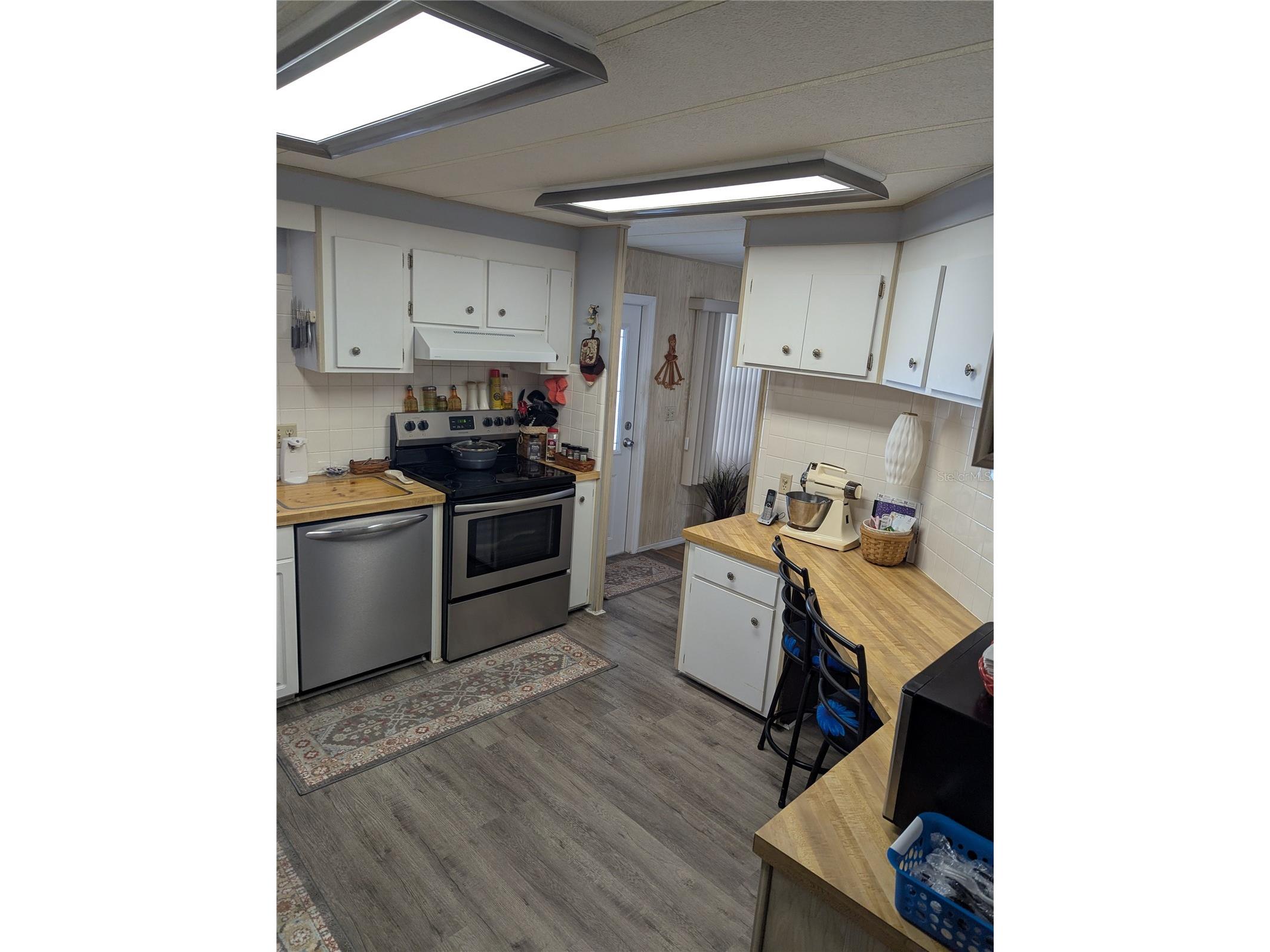 34214 Canal Drive N Pinellas Park FL 33781 TB8502574 image9