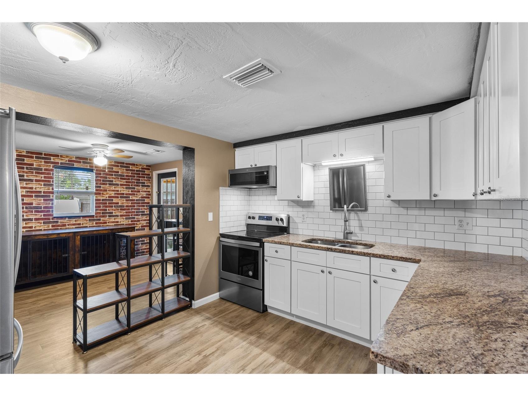 3422 Fenway Drive Sarasota FL 34232 N6144623 image6