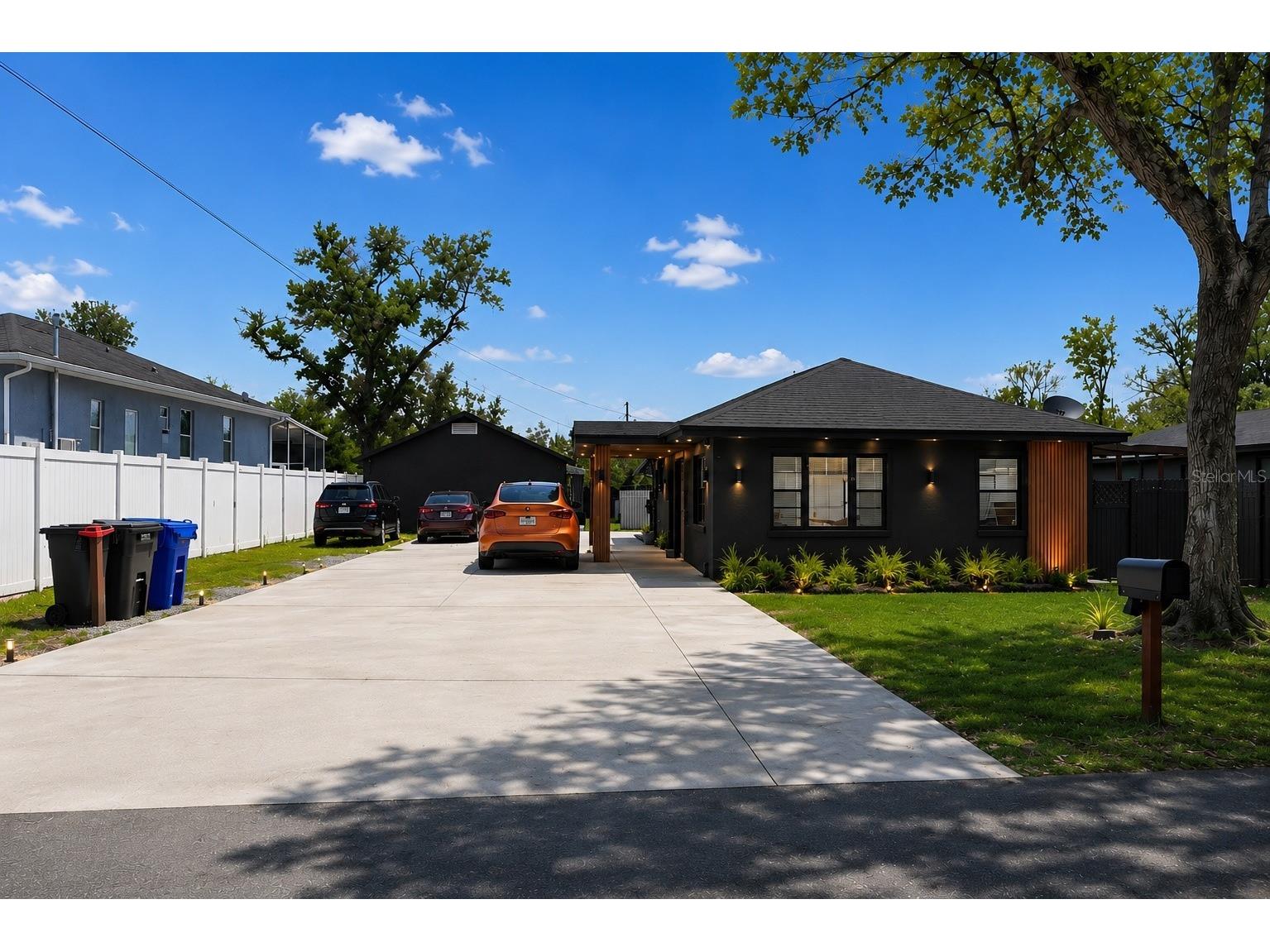 3422 W Idlewild Avenue #1- B Tampa FL 33614 TB8526220 image1