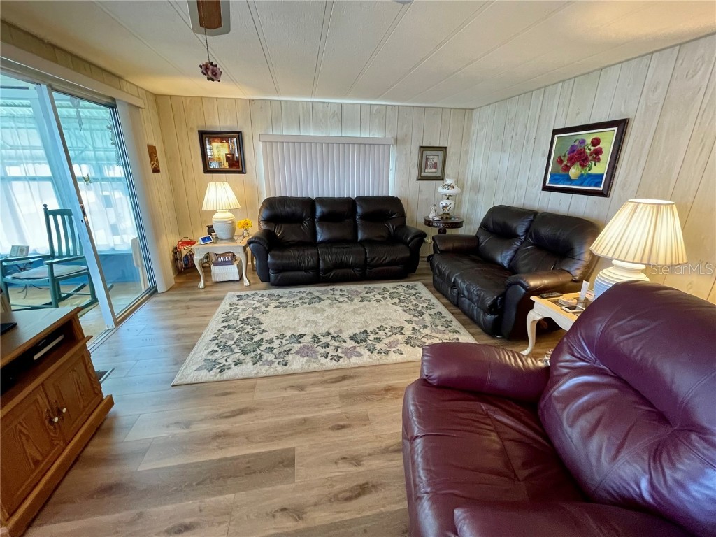 34222 Canal Drive N Pinellas Park FL 33781 TB8368527 image11