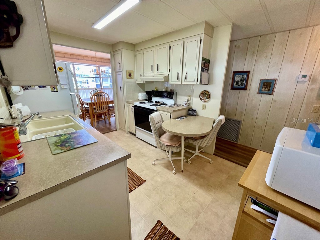 34222 Canal Drive N Pinellas Park FL 33781 TB8368527 image6