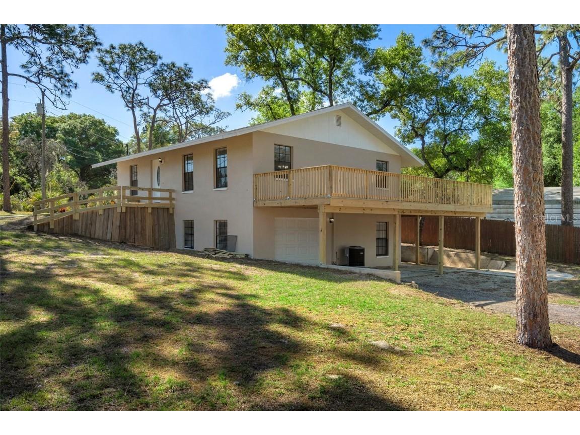 34229 Park Square Place Dade City FL 33523 W7853436 image1