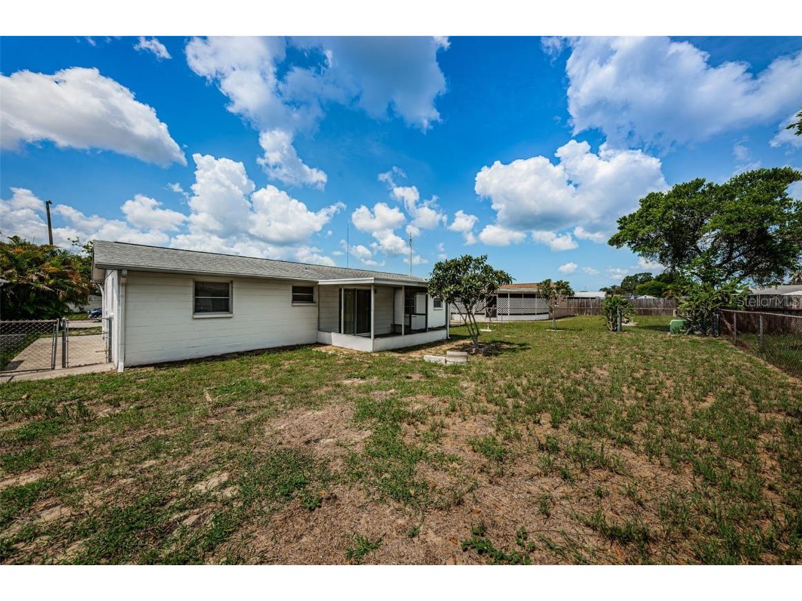 3423 Eisenhower Dr Holiday FL 34691 U8210272 image37