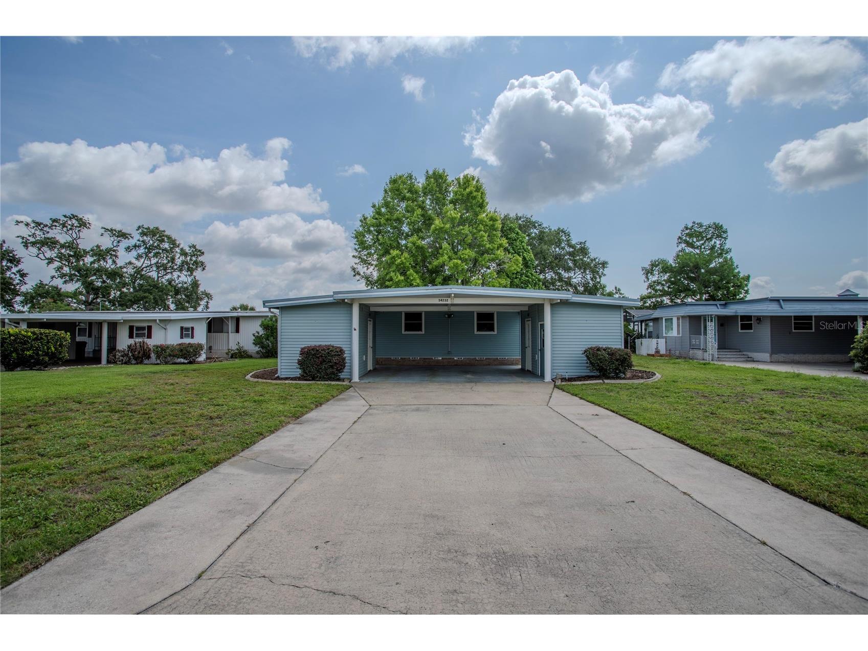 34232 Island Drive Leesburg FL 34788 - LAKE EUSTIS G5112245 image1