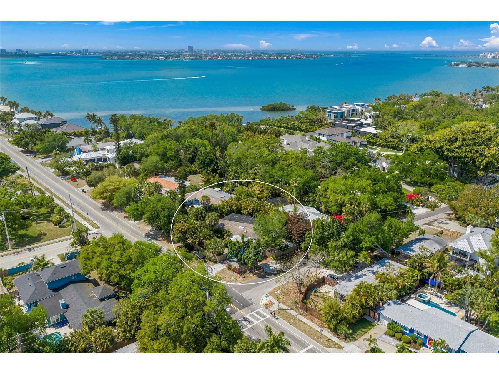 3424 Old Oak Drive Sarasota FL 34239 A4688216 image1