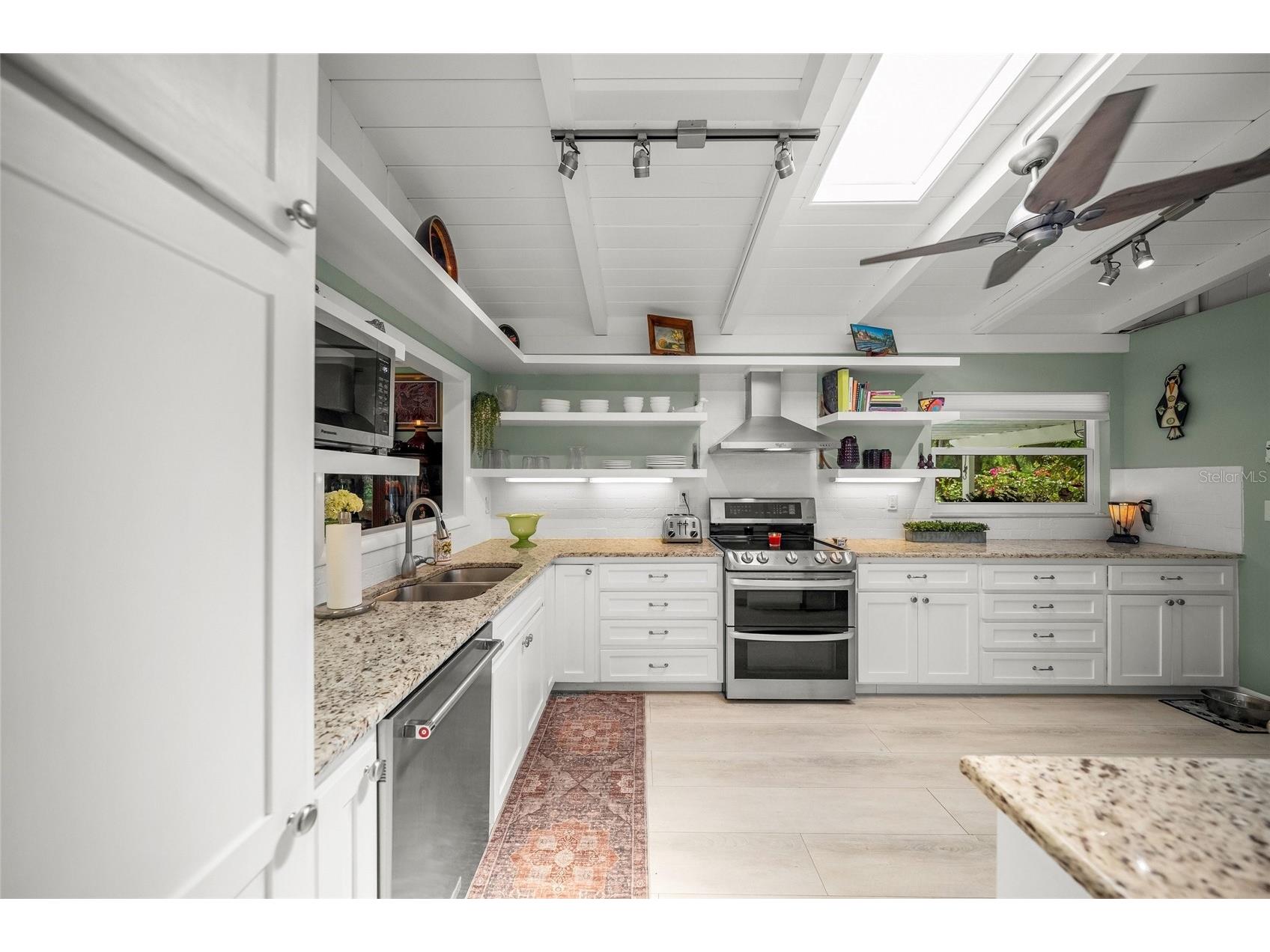 3424 Old Oak Drive Sarasota FL 34239 A4688216 image10