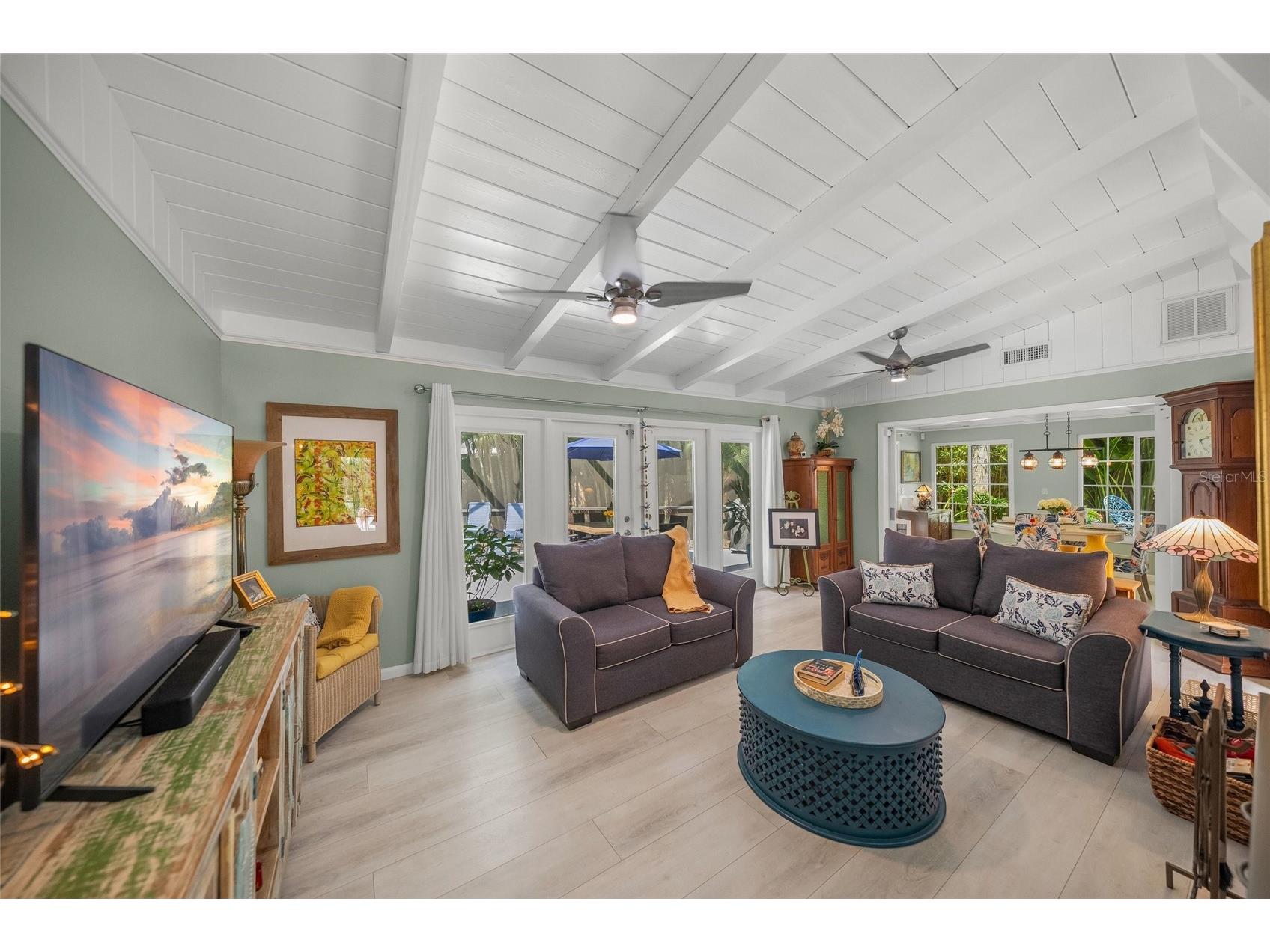 3424 Old Oak Drive Sarasota FL 34239 A4688216 image13