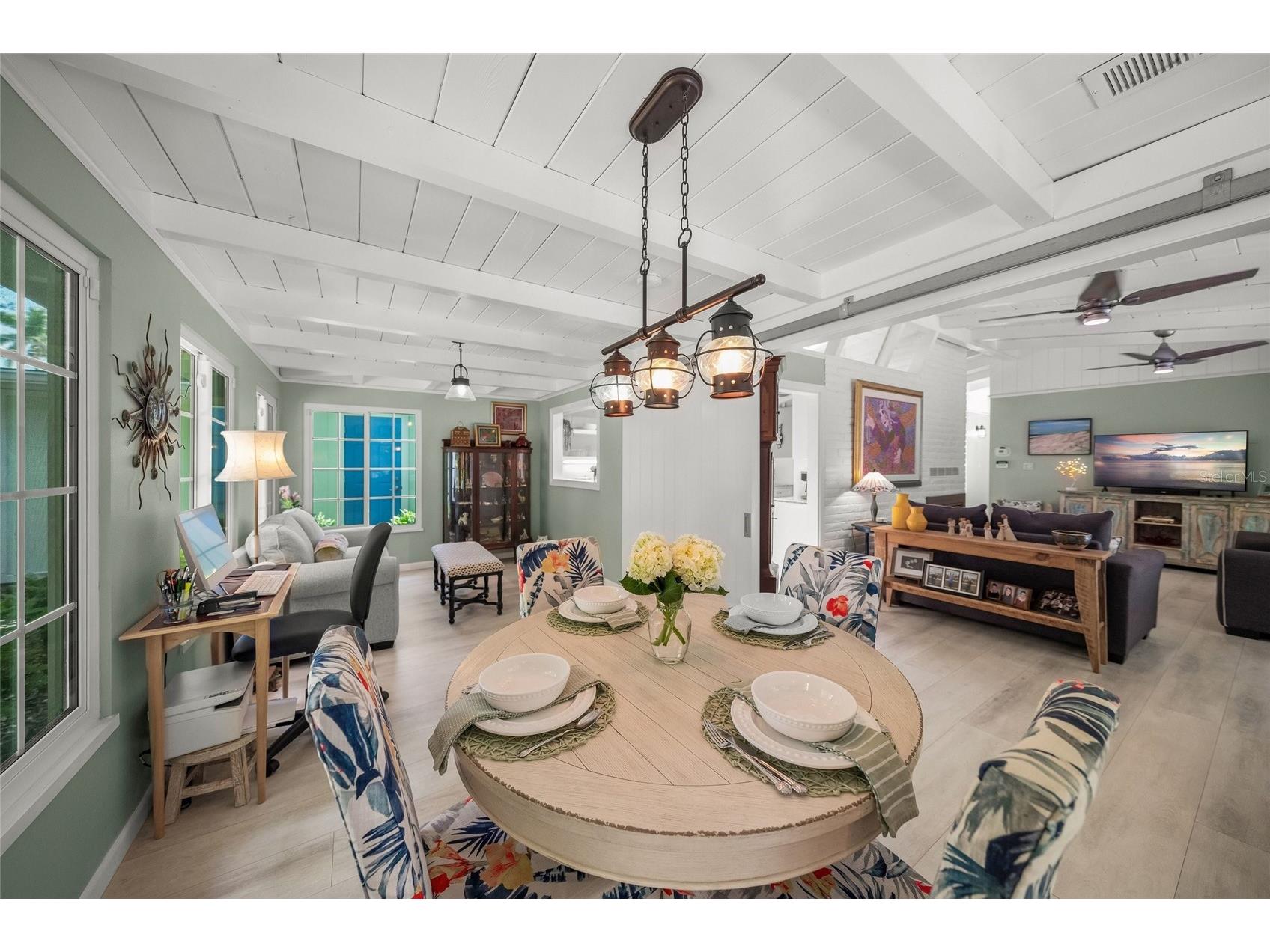 3424 Old Oak Drive Sarasota FL 34239 A4688216 image16