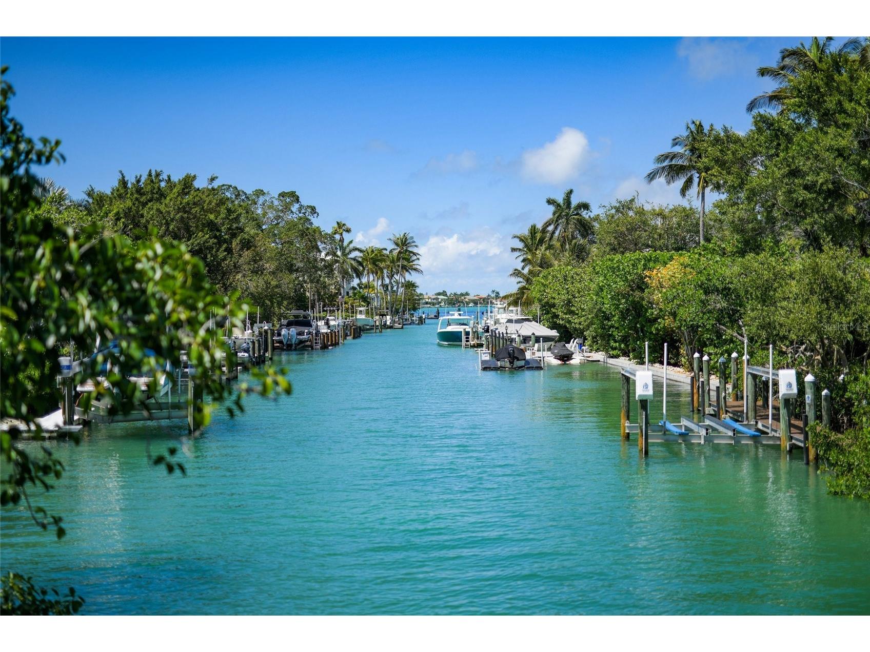 3424 Old Oak Drive Sarasota FL 34239 A4688216 image47