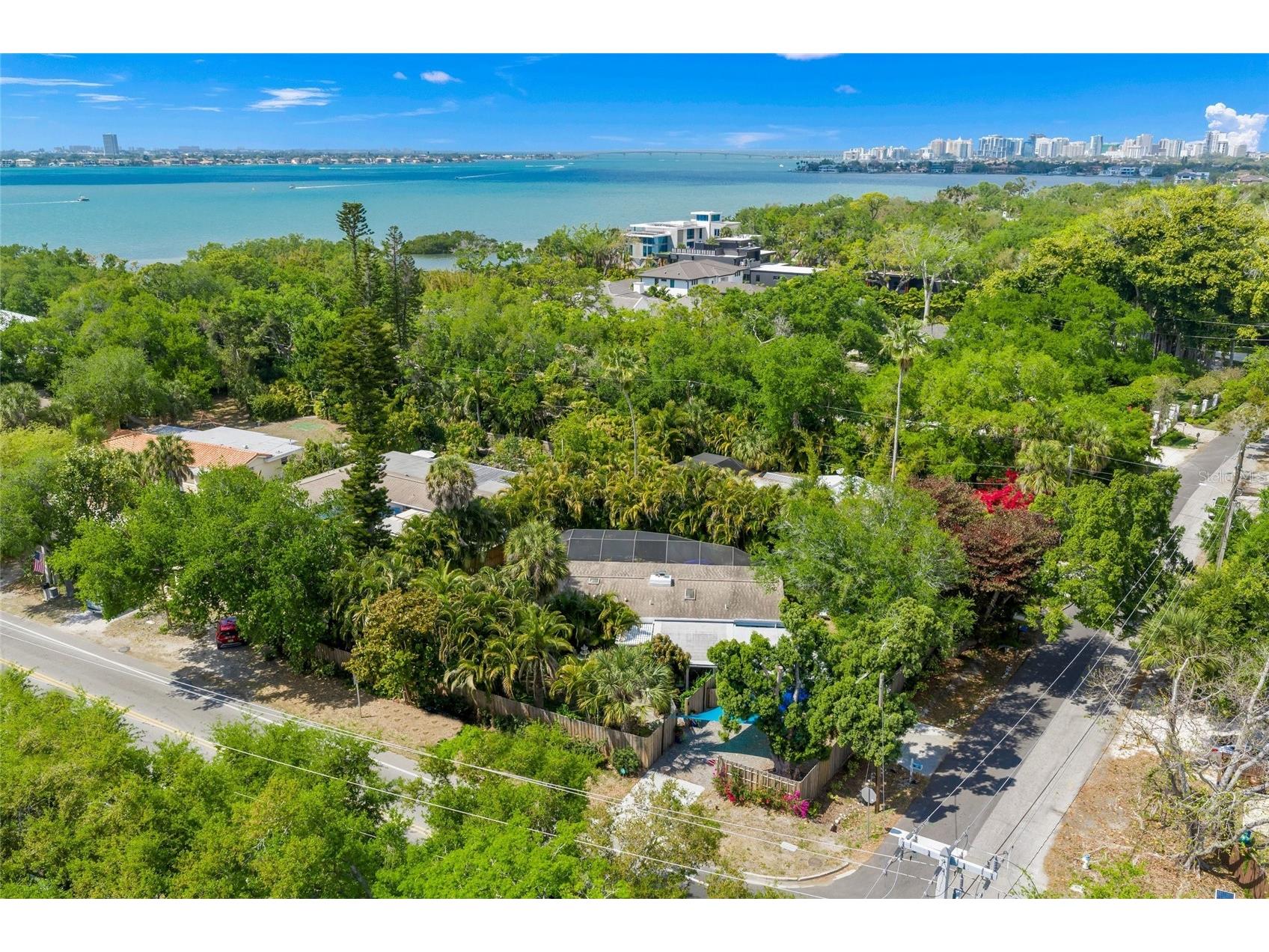 3424 Old Oak Drive Sarasota FL 34239 A4688216 image64