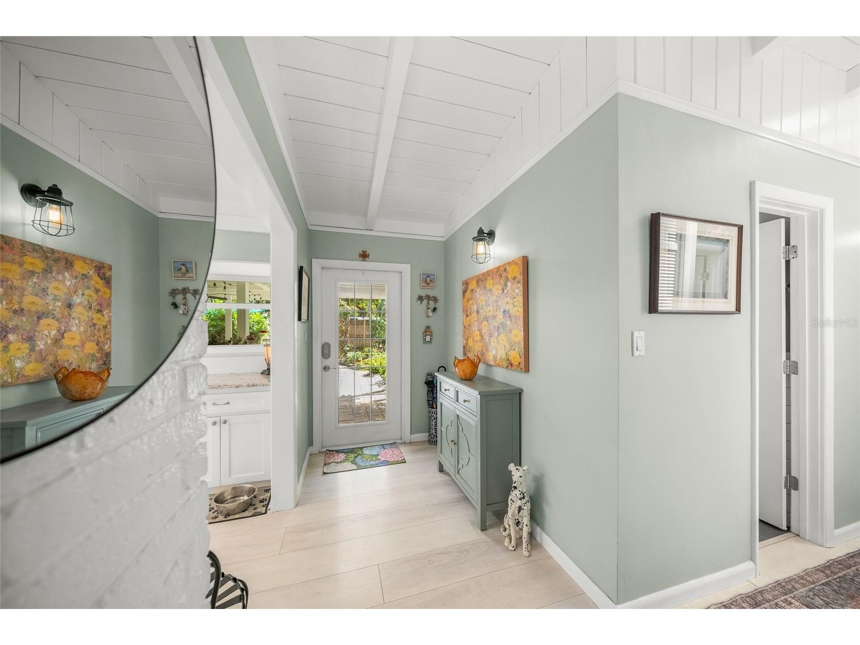 3424 Old Oak Drive Sarasota FL 34239 A4688216 image8
