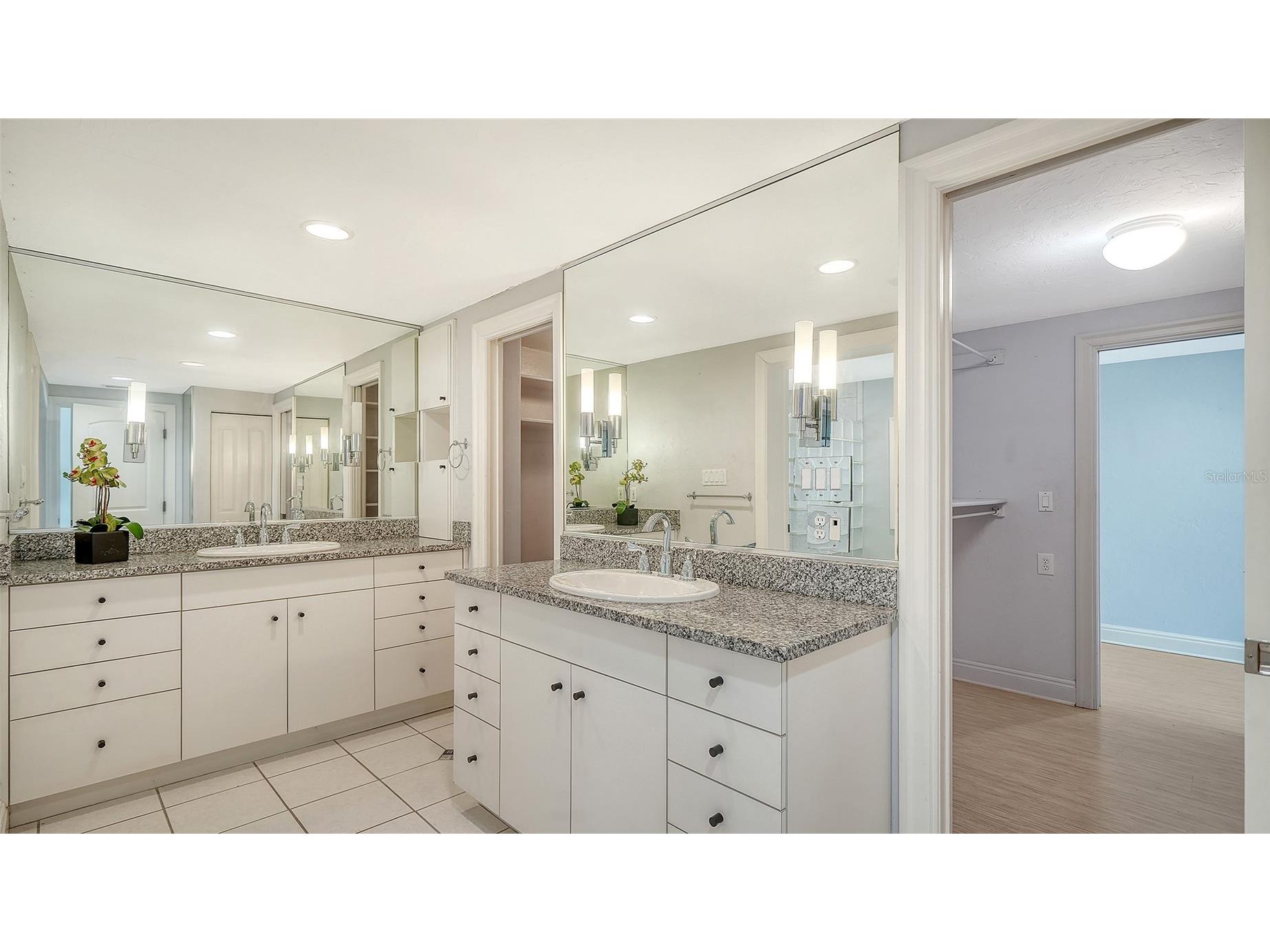 3424 Tanglewood Drive Sarasota FL 34239 - PHILLIPPI CREEK A4694194 image31