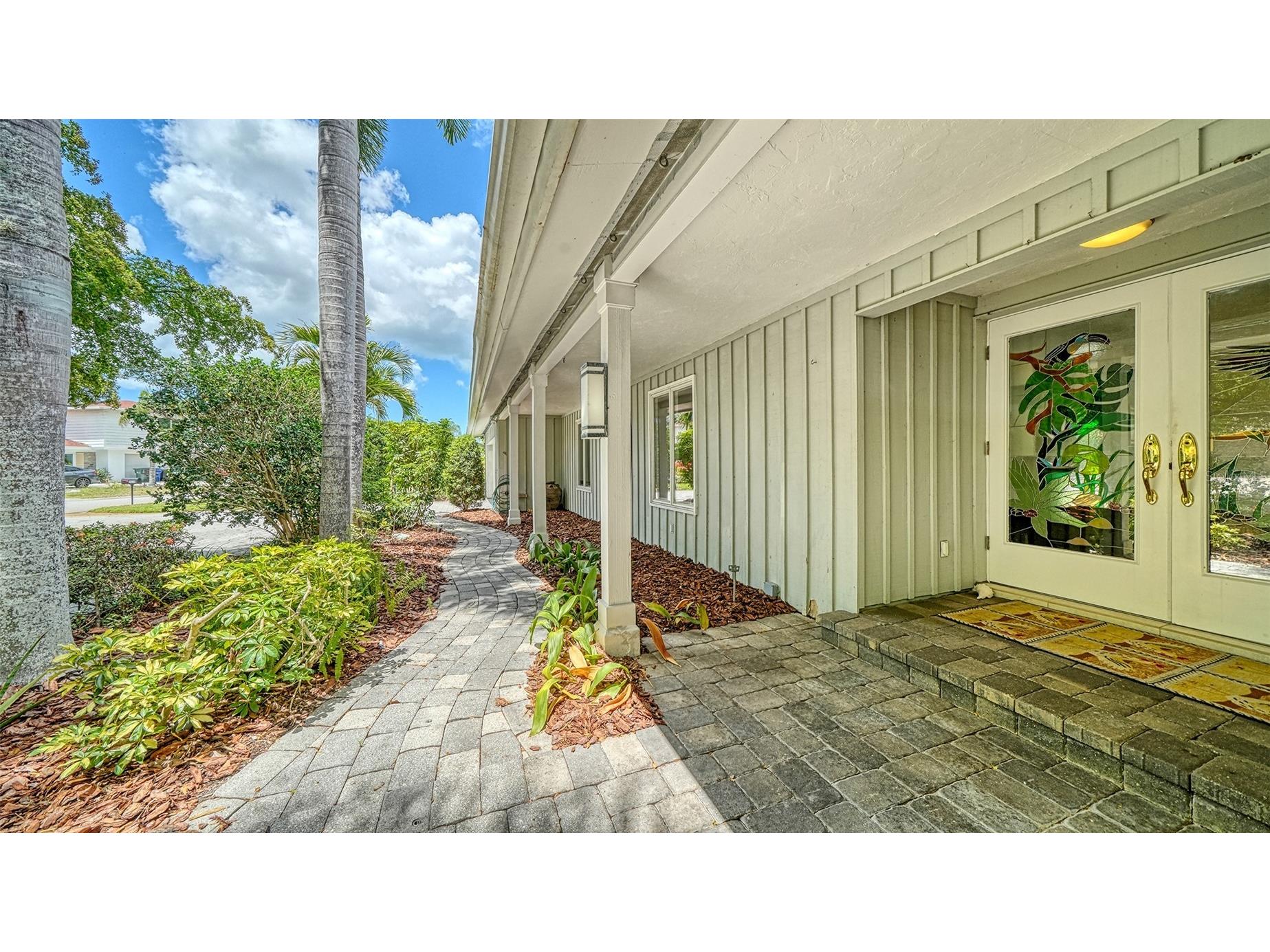 3424 Tanglewood Drive Sarasota FL 34239 - PHILLIPPI CREEK A4694194 image6