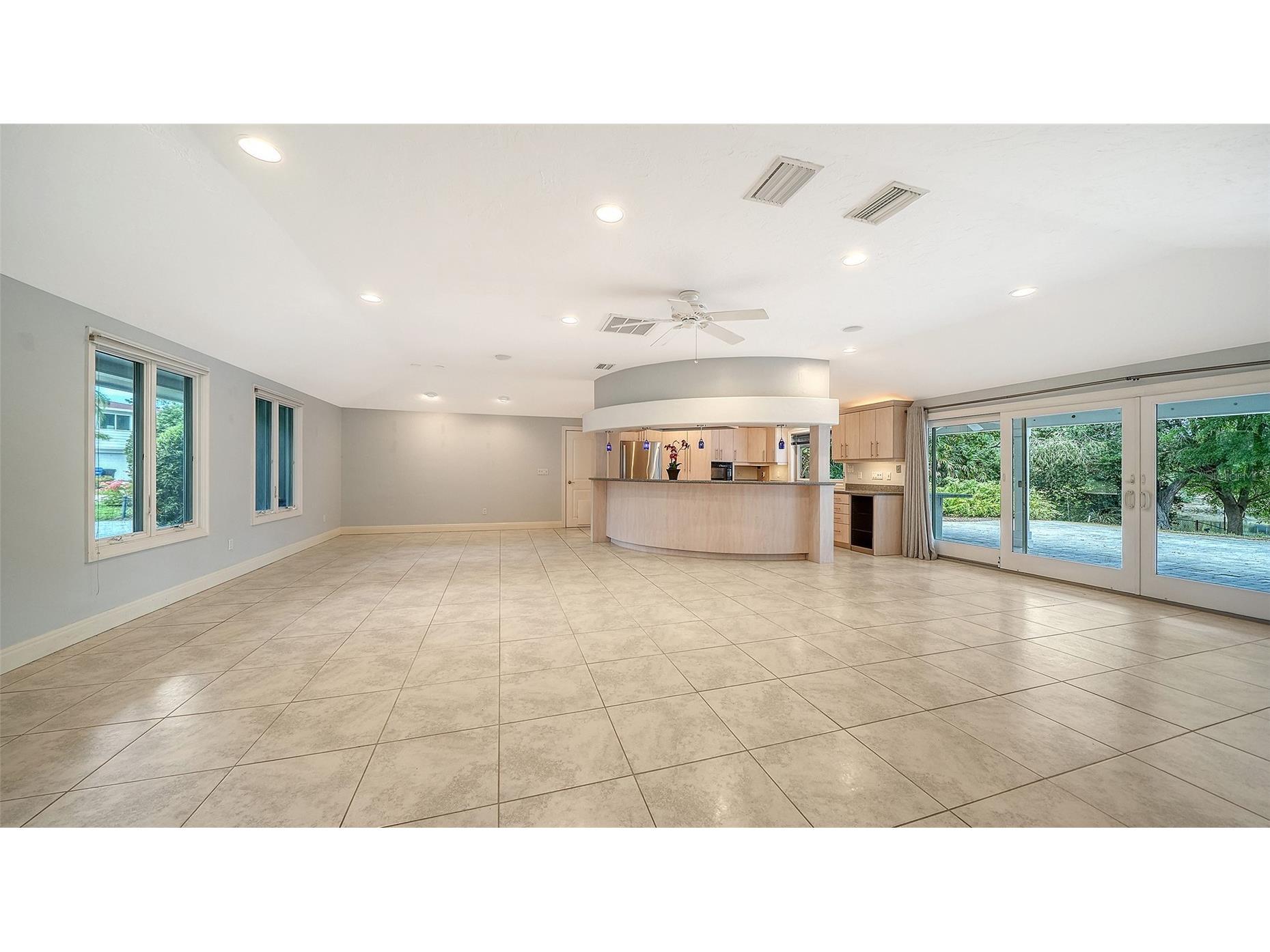 3424 Tanglewood Drive Sarasota FL 34239 - PHILLIPPI CREEK A4694194 image9