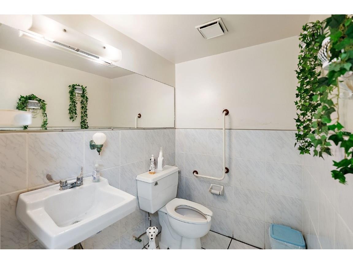 3425 22nd Avenue S Saint Petersburg FL 33711 TB8431429 image23