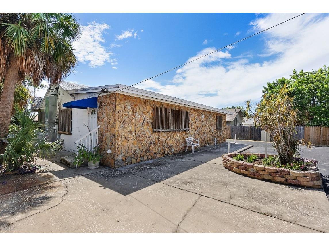 3425 22nd Avenue S Saint Petersburg FL 33711 TB8431429 image3