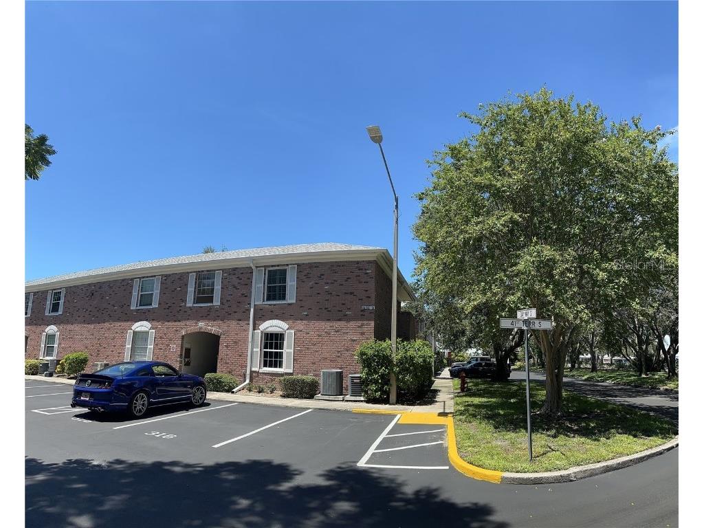 3425 41st Terrace S #202 Saint Petersburg FL 33711 U8212963 image1