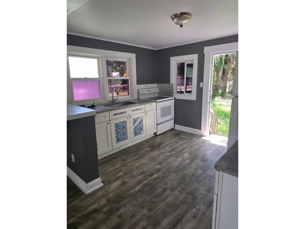 3425 E Powhatan Avenue Tampa FL 33610 TB8432115 image13