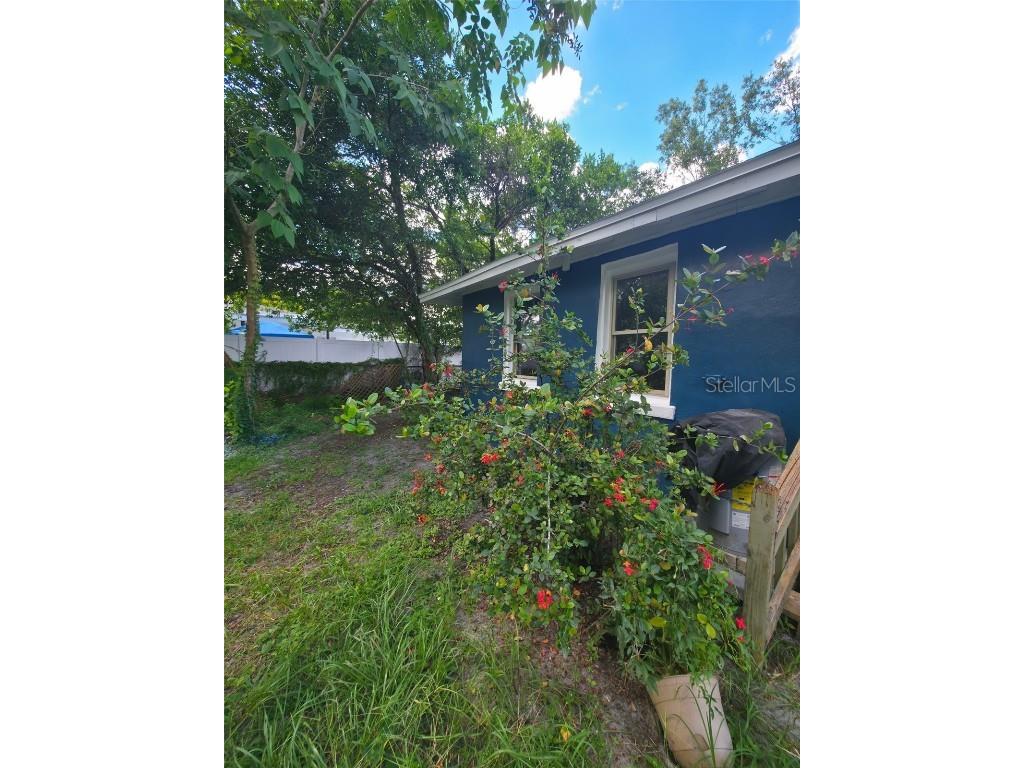 3425 E Powhatan Avenue Tampa FL 33610 TB8432115 image3