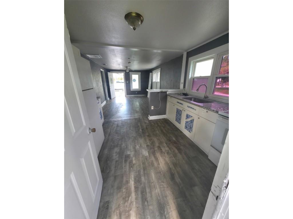 3425 E Powhatan Avenue Tampa FL 33610 TB8432115 image5