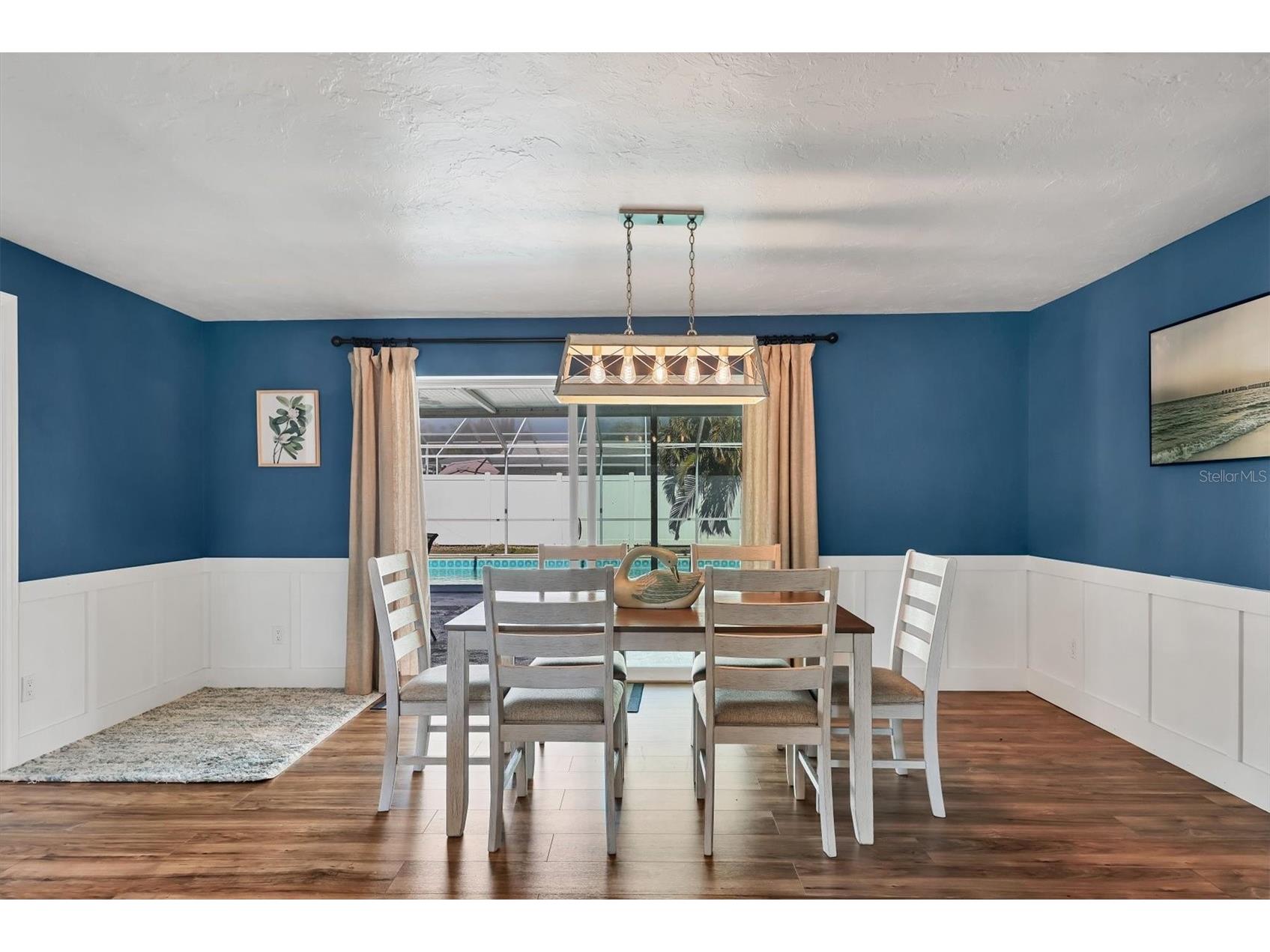 3425 Fairview Drive Sarasota FL 34239 A4682215 image19