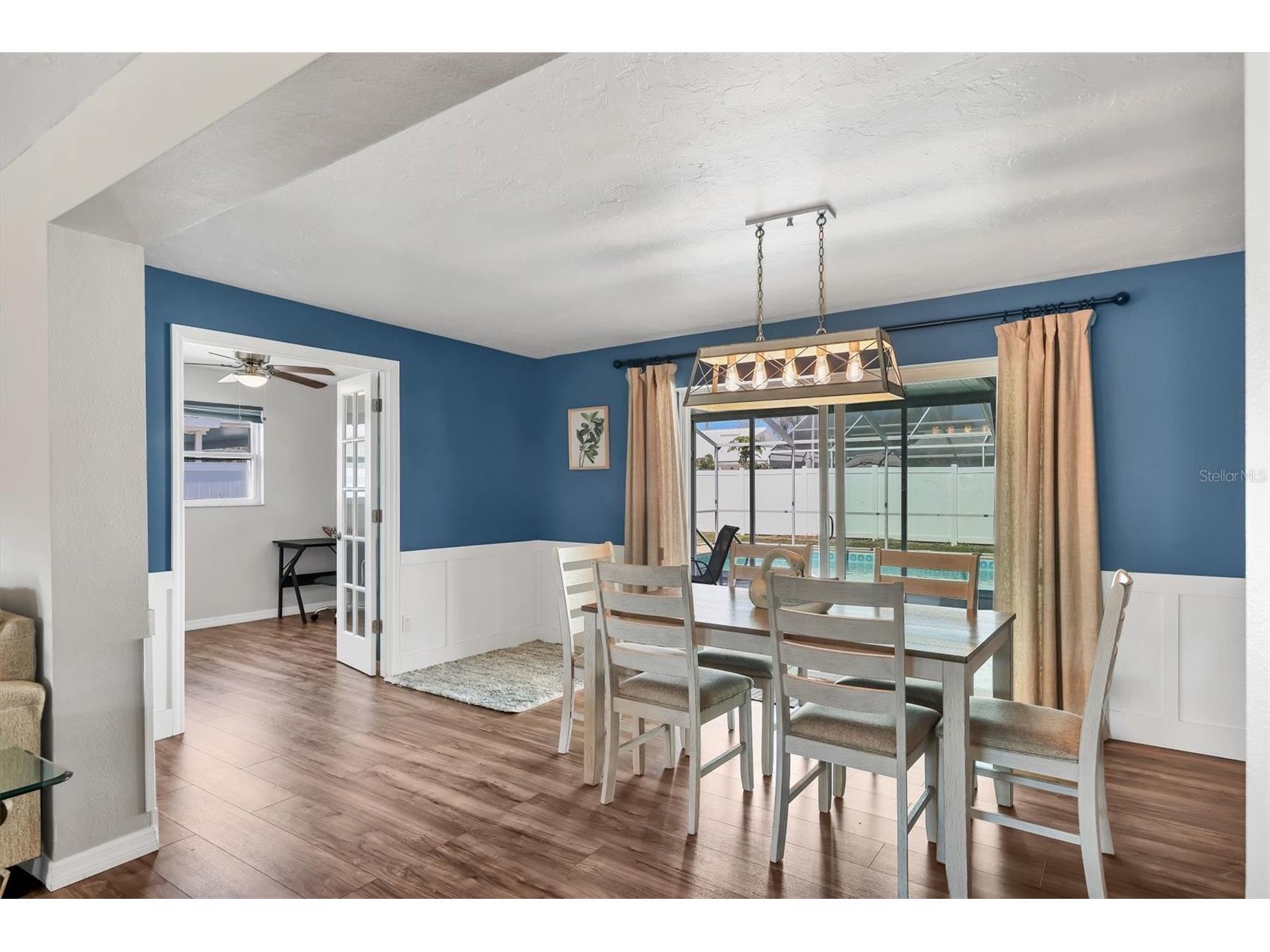 3425 Fairview Drive Sarasota FL 34239 A4682215 image20