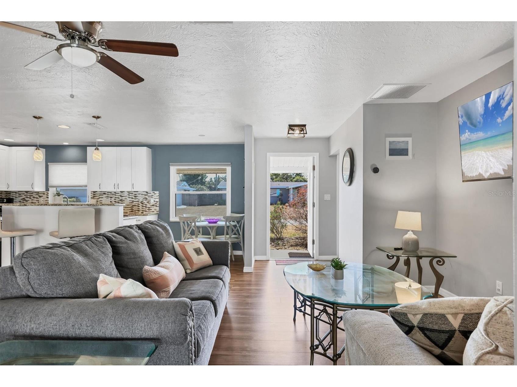 3425 Fairview Drive Sarasota FL 34239 A4682215 image3