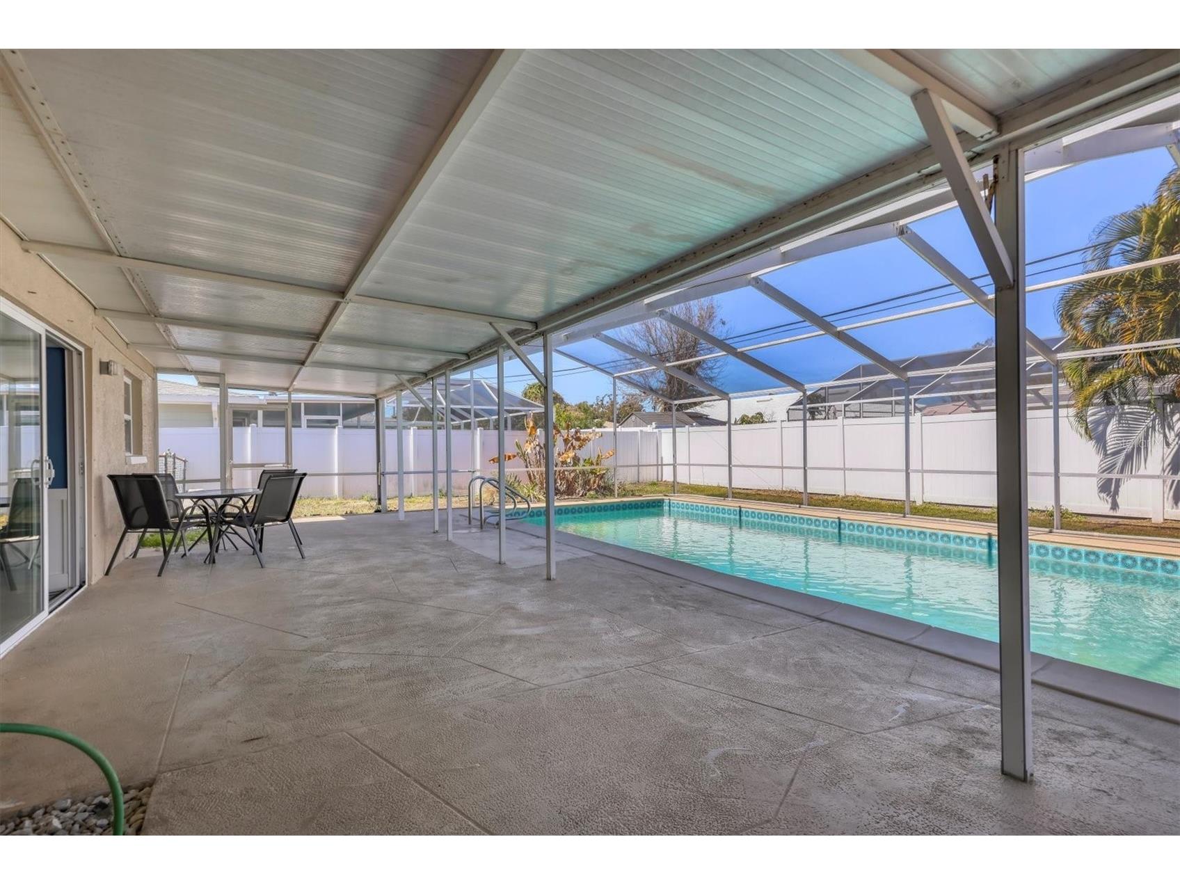 3425 Fairview Drive Sarasota FL 34239 A4682215 image34