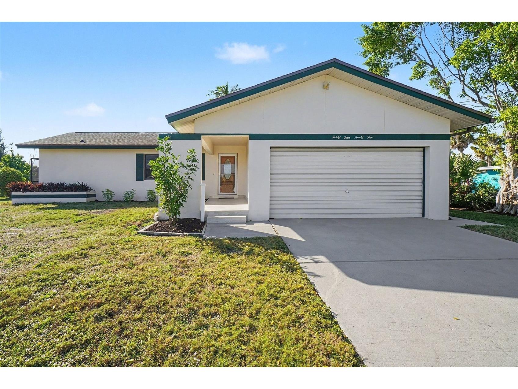 3425 Magnolia Way Punta Gorda FL 33950 - TIDAL ALLIGATOR CREEK N FORK A4679925 image1