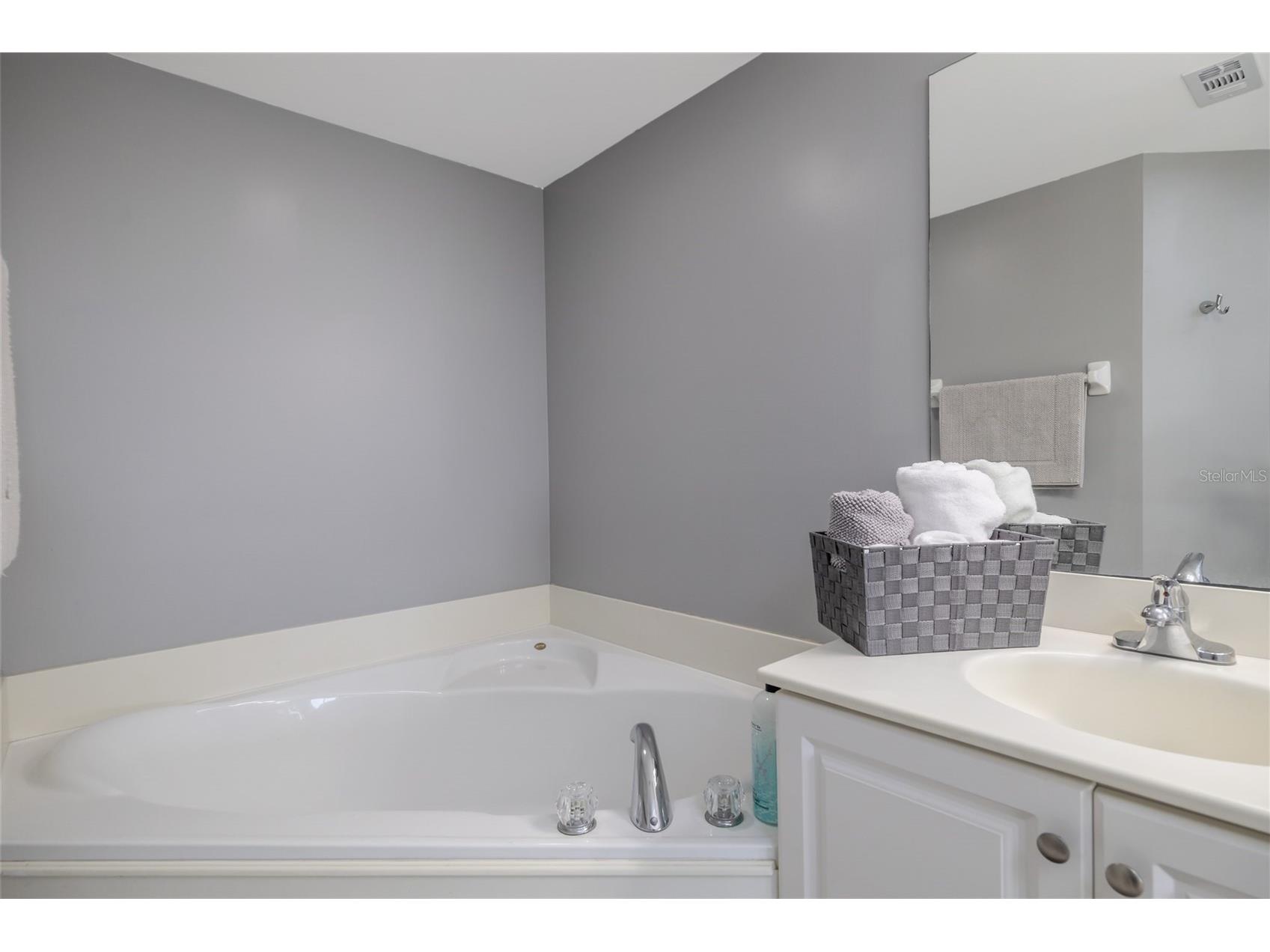 3425 S Atlantic Avenue #1102 Daytona Beach FL 32118 - ATLANTIC OCEAN V4947159 image32