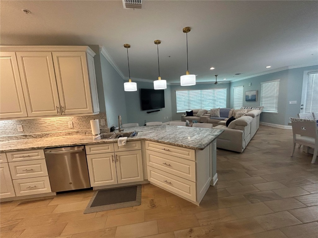 3426 79th Street Circle W #203 Bradenton FL 34209 - PALMA SOLA BAY A4647744 image7