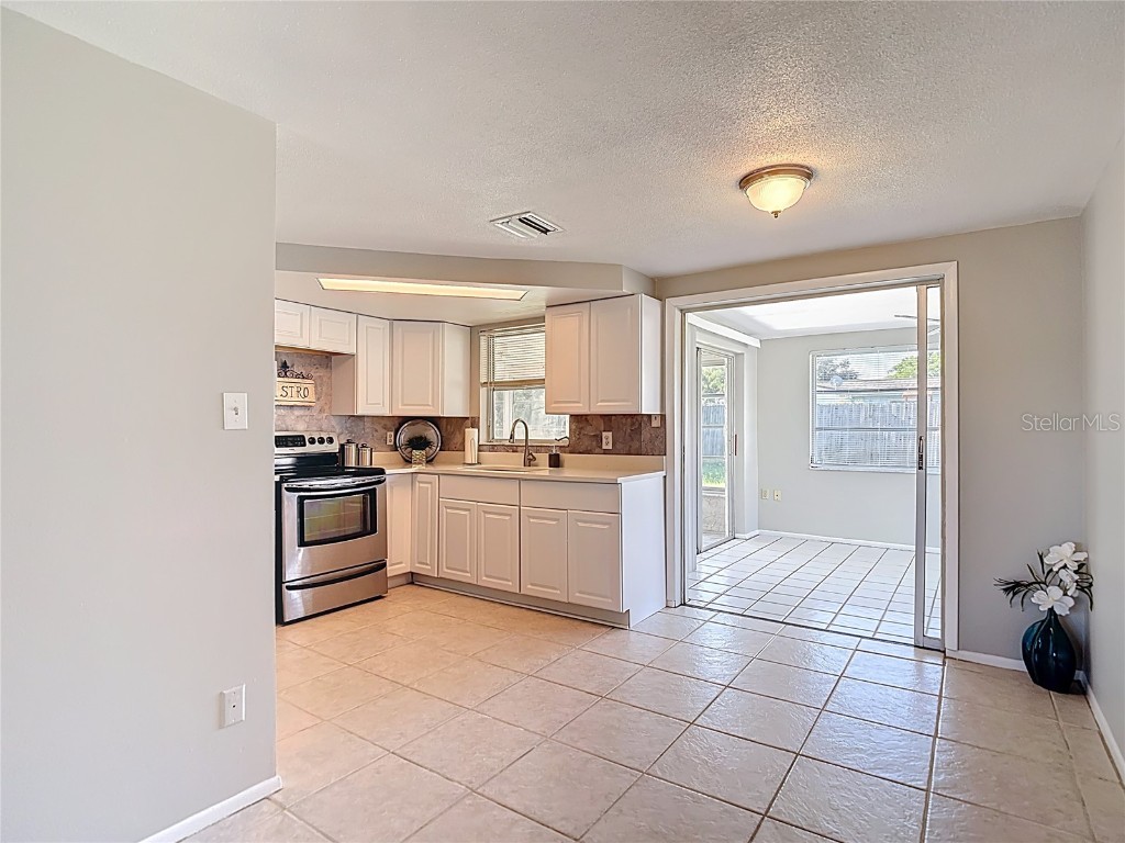 3426 Pinon Dr Holiday FL 34691 TB8417532 image9