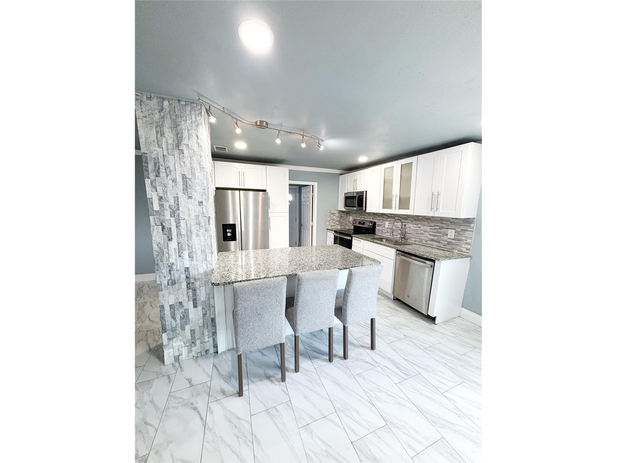 3427 16th Avenue S Saint Petersburg FL 33711 R4911240 image7