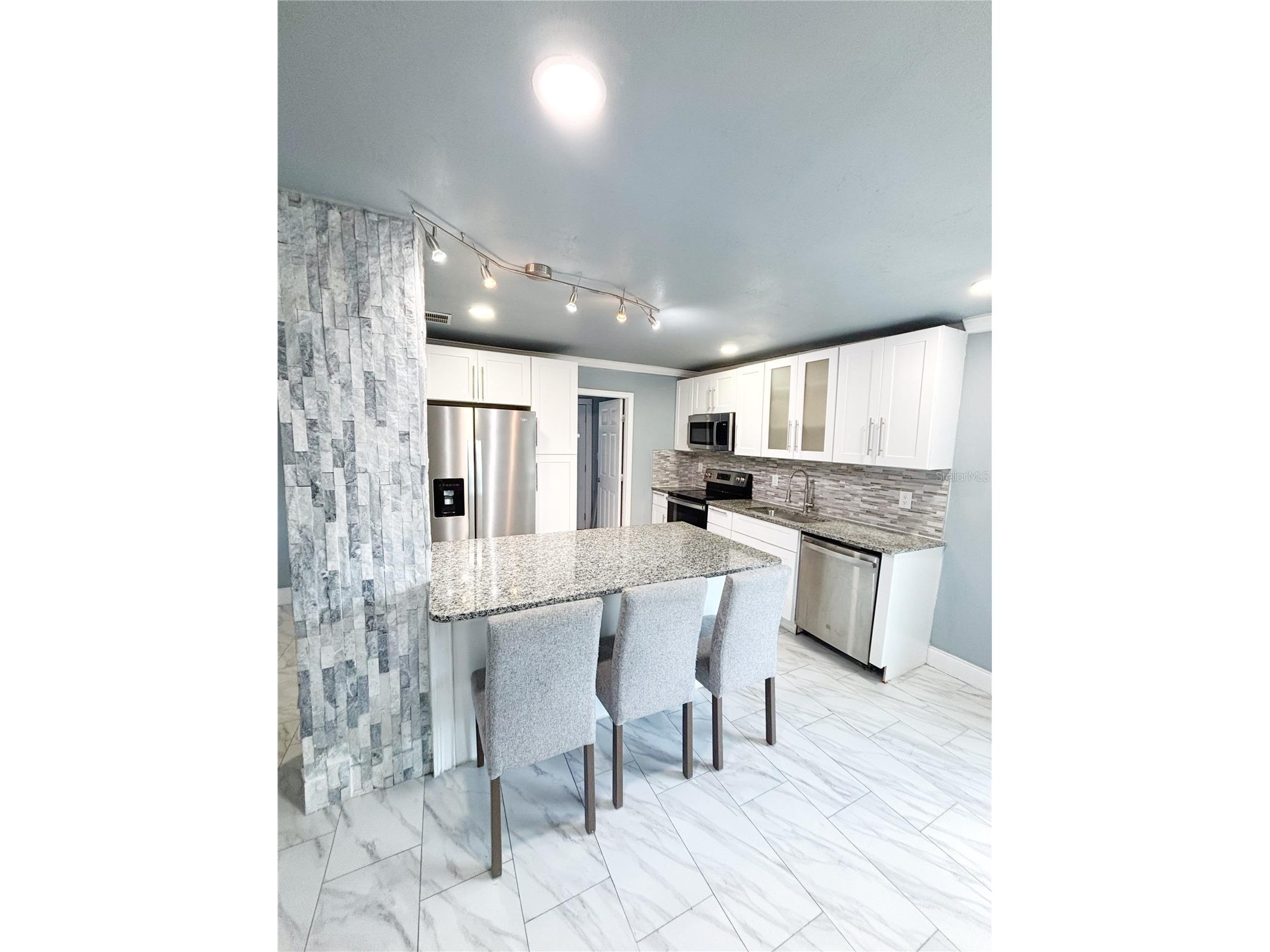 3427 16th Avenue S Saint Petersburg FL 33711 R4911240 image8